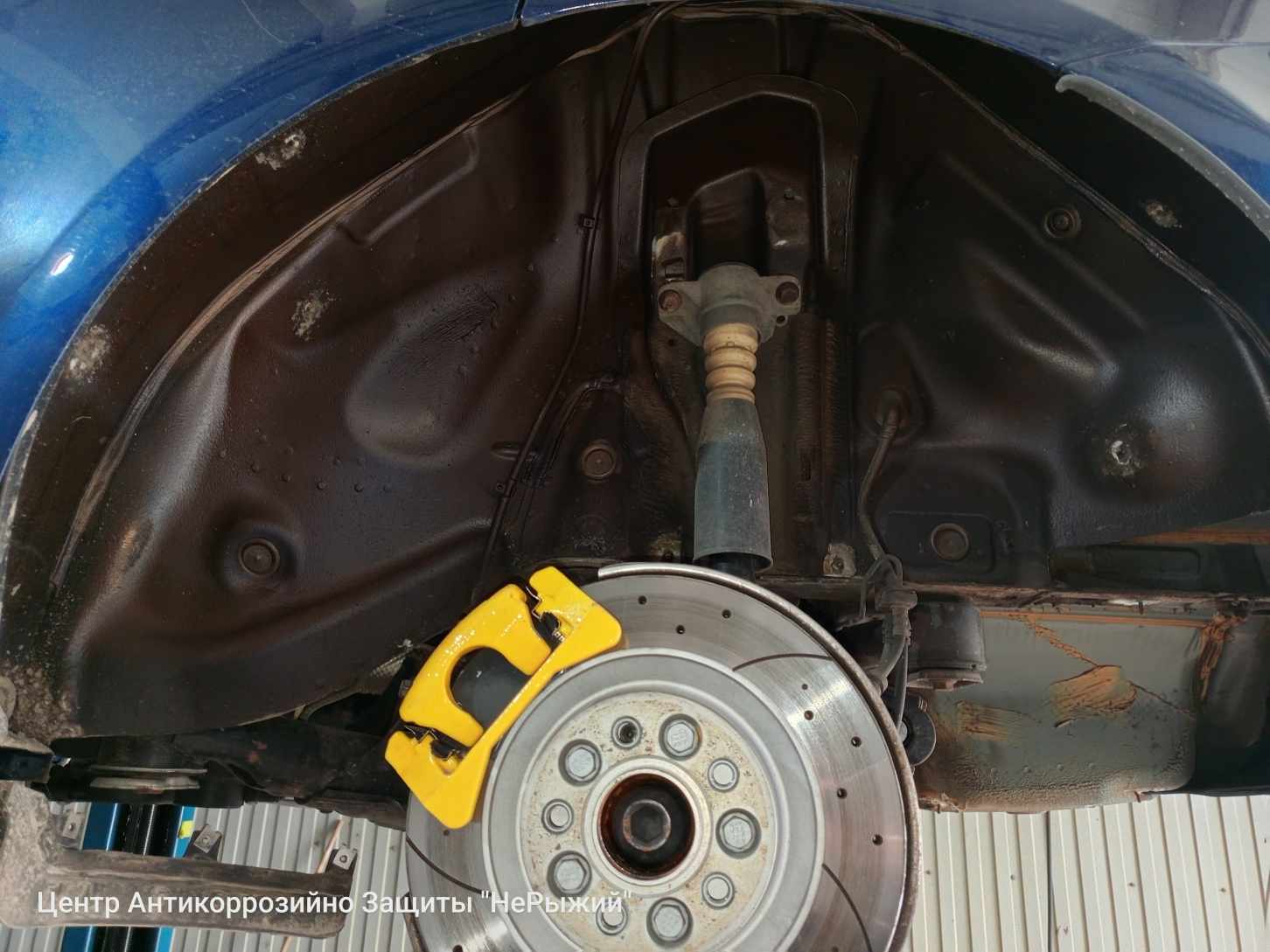 Автомобиль Audi Q5, этап: Приемка автомобиля. Антикоррозийная обработка в Москве и МО — НеРыжий