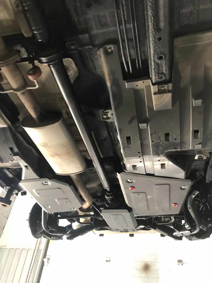 Автомобиль Haval F7x, этап: Обработка скрытых полостей.. Антикоррозийная обработка в Москве и МО — НеРыжий