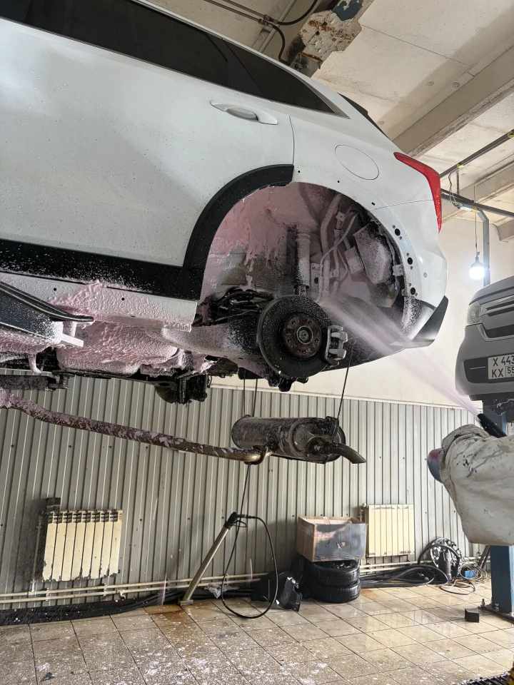 Автомобиль Haval Jolion, этап: Мойка днища для новых авто до 500км. Антикоррозийная обработка в Москве и МО — НеРыжий
