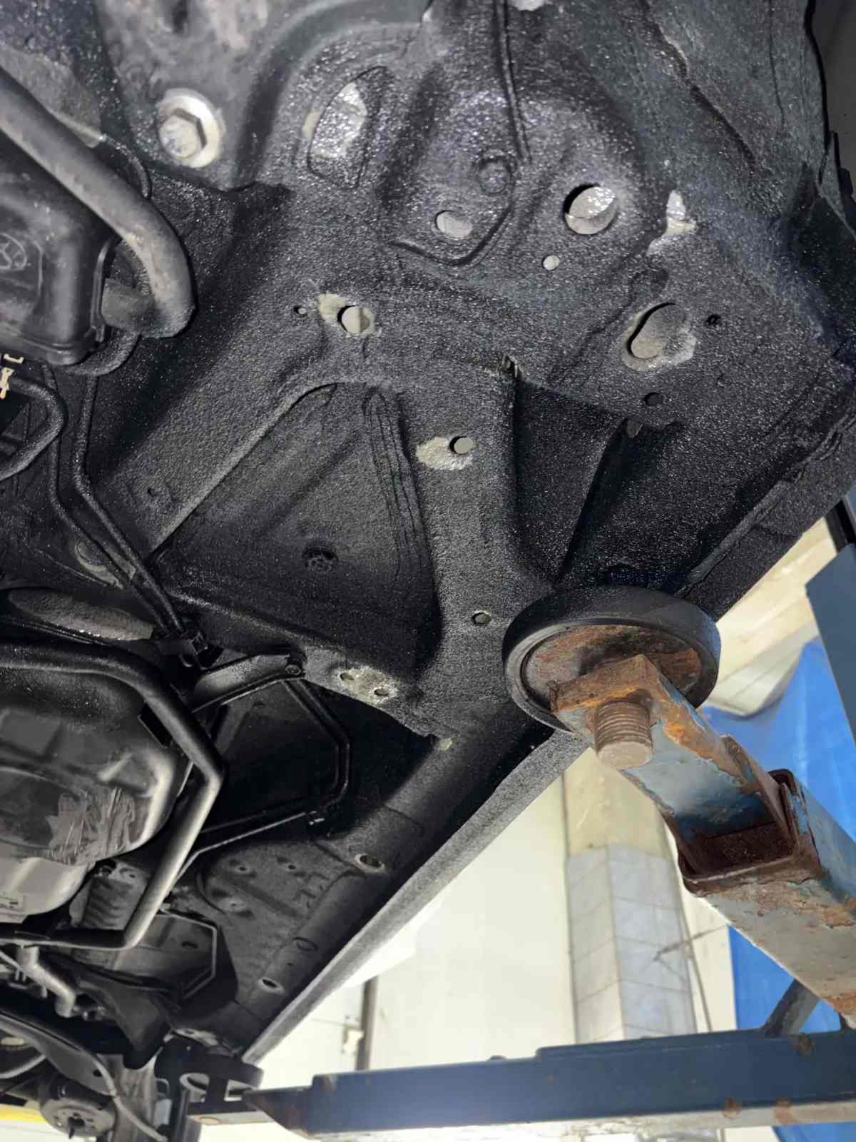 Автомобиль Honda S2000, этап: Обработка скрытых полостей.. Антикоррозийная обработка в Москве и МО — НеРыжий