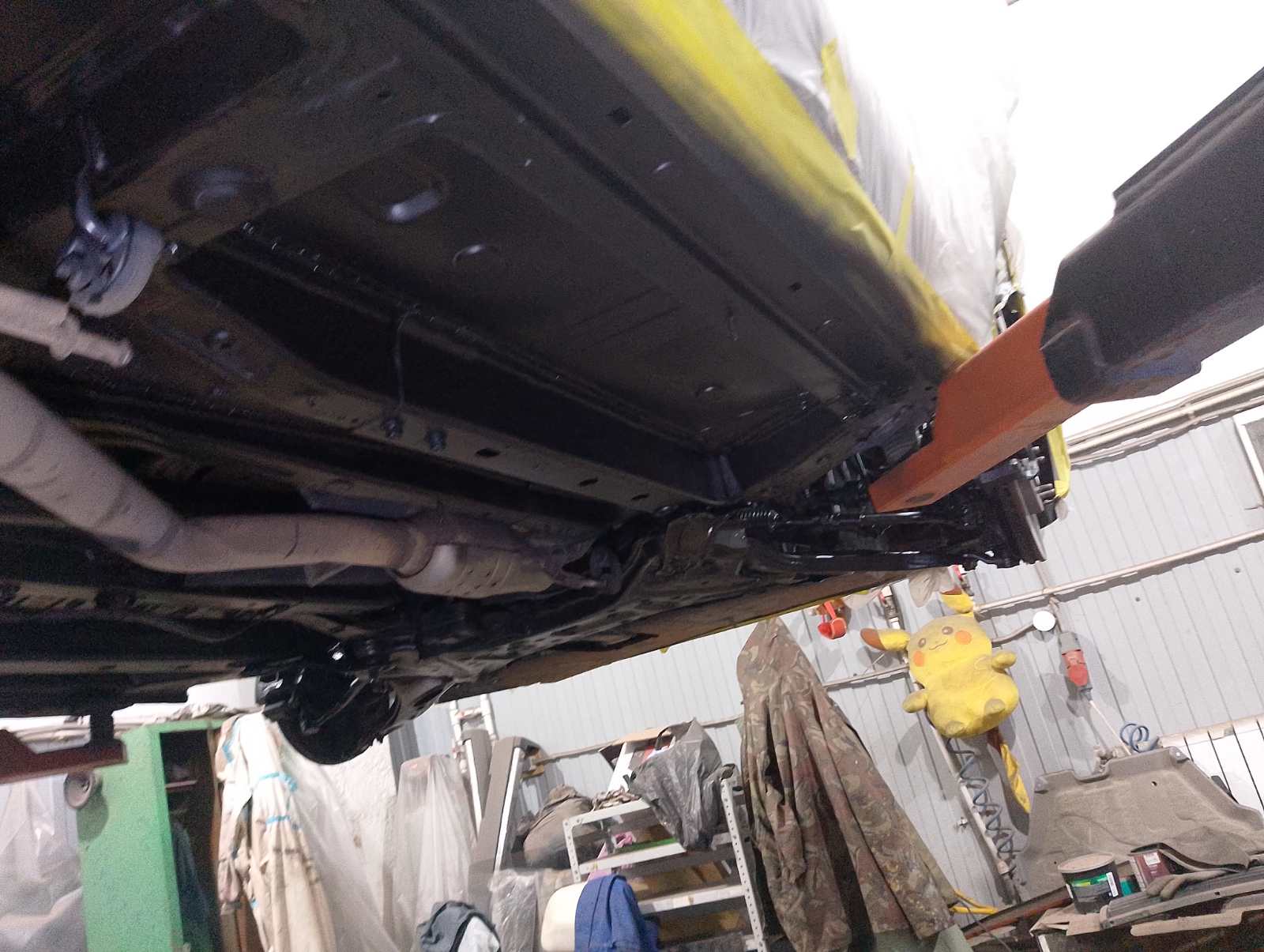 Автомобиль Hyundai Santa Fe IV (TM), этап: Окрашивание загрунтованных поверхностей. Антикоррозийная обработка в Москве и МО — НеРыжий