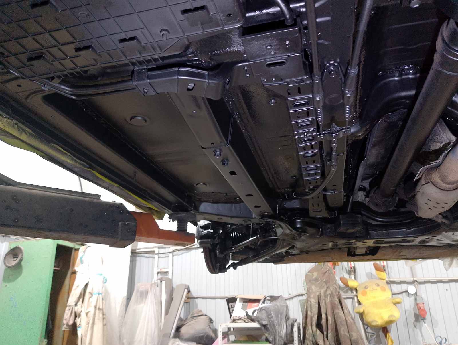Автомобиль Hyundai Santa Fe IV (TM), этап: Окрашивание загрунтованных поверхностей. Антикоррозийная обработка в Москве и МО — НеРыжий