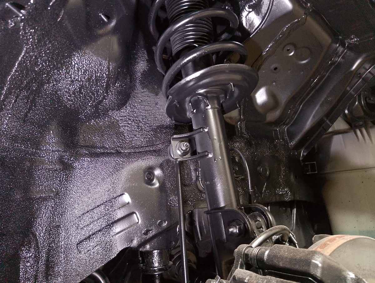 Автомобиль Hyundai Santa Fe IV (TM), этап: Окрашивание загрунтованных поверхностей. Антикоррозийная обработка в Москве и МО — НеРыжий