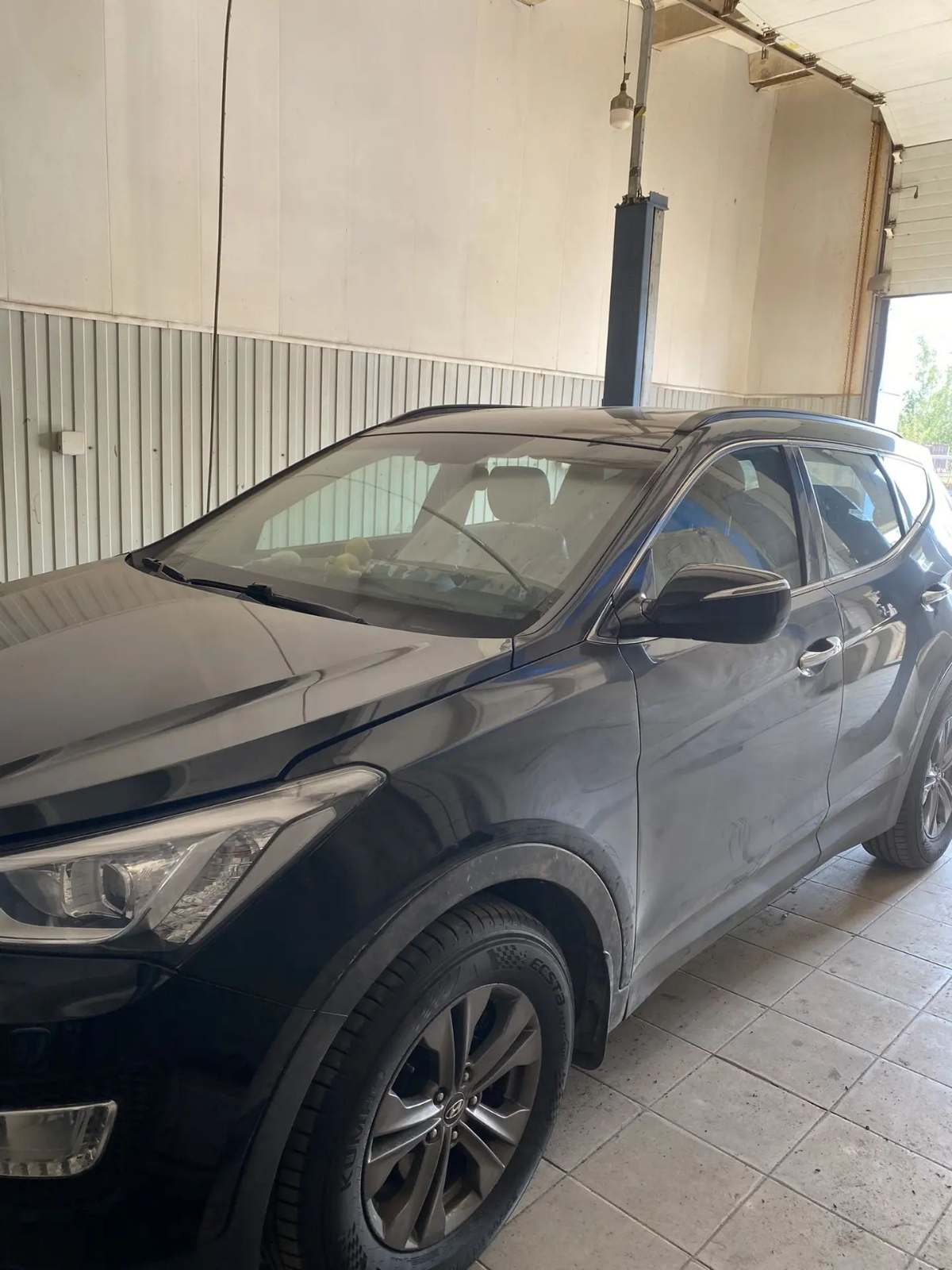 Автомобиль Hyundai Santa Fe IV (TM), этап: Сборка авто. Антикоррозийная обработка в Москве и МО — НеРыжий