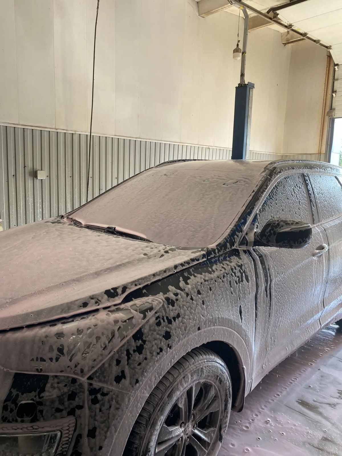 Автомобиль Hyundai Santa Fe IV (TM), этап: Техническая мойка кузова. Антикоррозийная обработка в Москве и МО — НеРыжий