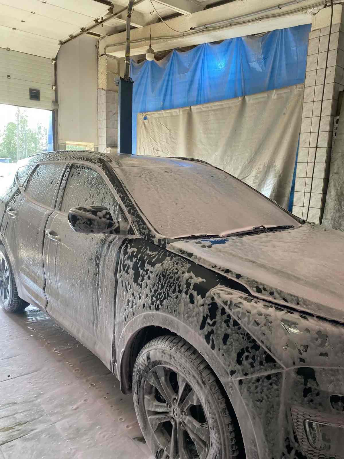 Автомобиль Hyundai Santa Fe IV (TM), этап: Техническая мойка кузова. Антикоррозийная обработка в Москве и МО — НеРыжий