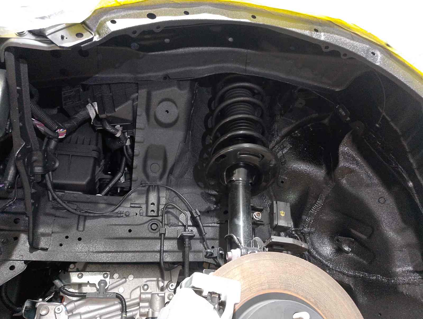 Автомобиль Mazda CX-5 II, этап: Распыляемый герметик. Антикоррозийная обработка в Москве и МО — НеРыжий