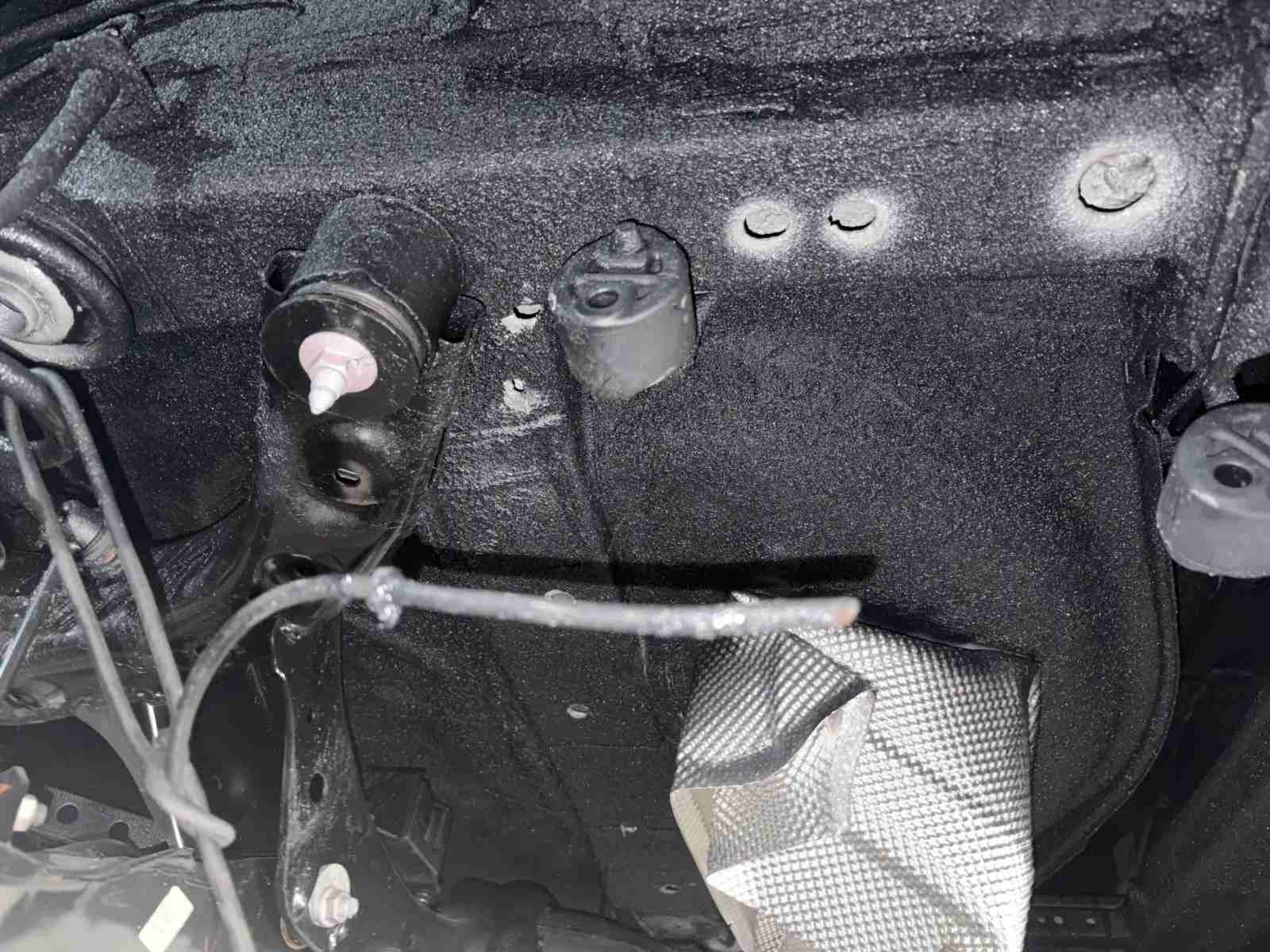 Автомобиль Mazda CX-5 II, этап: Обработка скрытых полостей.. Антикоррозийная обработка в Москве и МО — НеРыжий