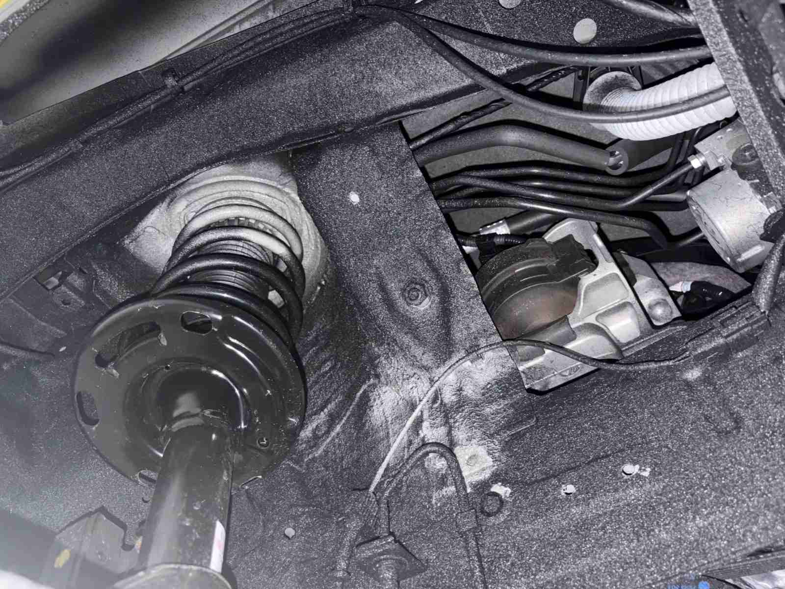 Автомобиль Mazda CX-5 II, этап: Обработка скрытых полостей.. Антикоррозийная обработка в Москве и МО — НеРыжий