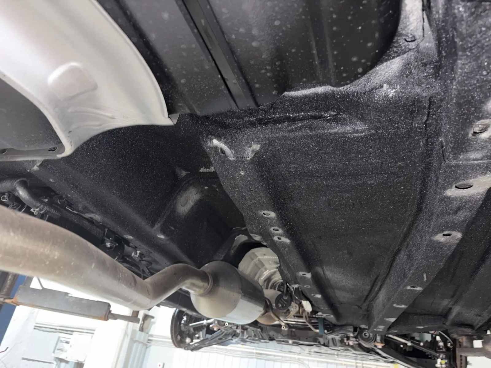 Автомобиль Mazda CX-5 II, этап: Обработка скрытых полостей.. Антикоррозийная обработка в Москве и МО — НеРыжий