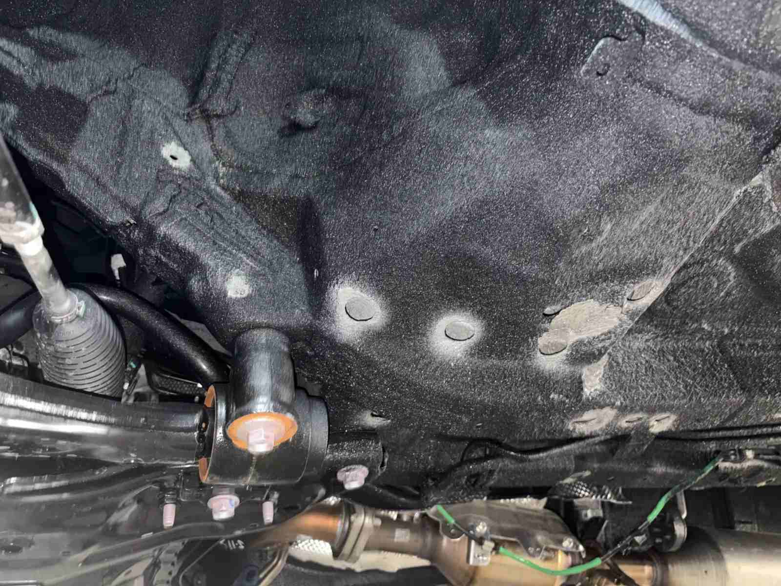 Автомобиль Mazda CX-5 II, этап: Обработка скрытых полостей.. Антикоррозийная обработка в Москве и МО — НеРыжий