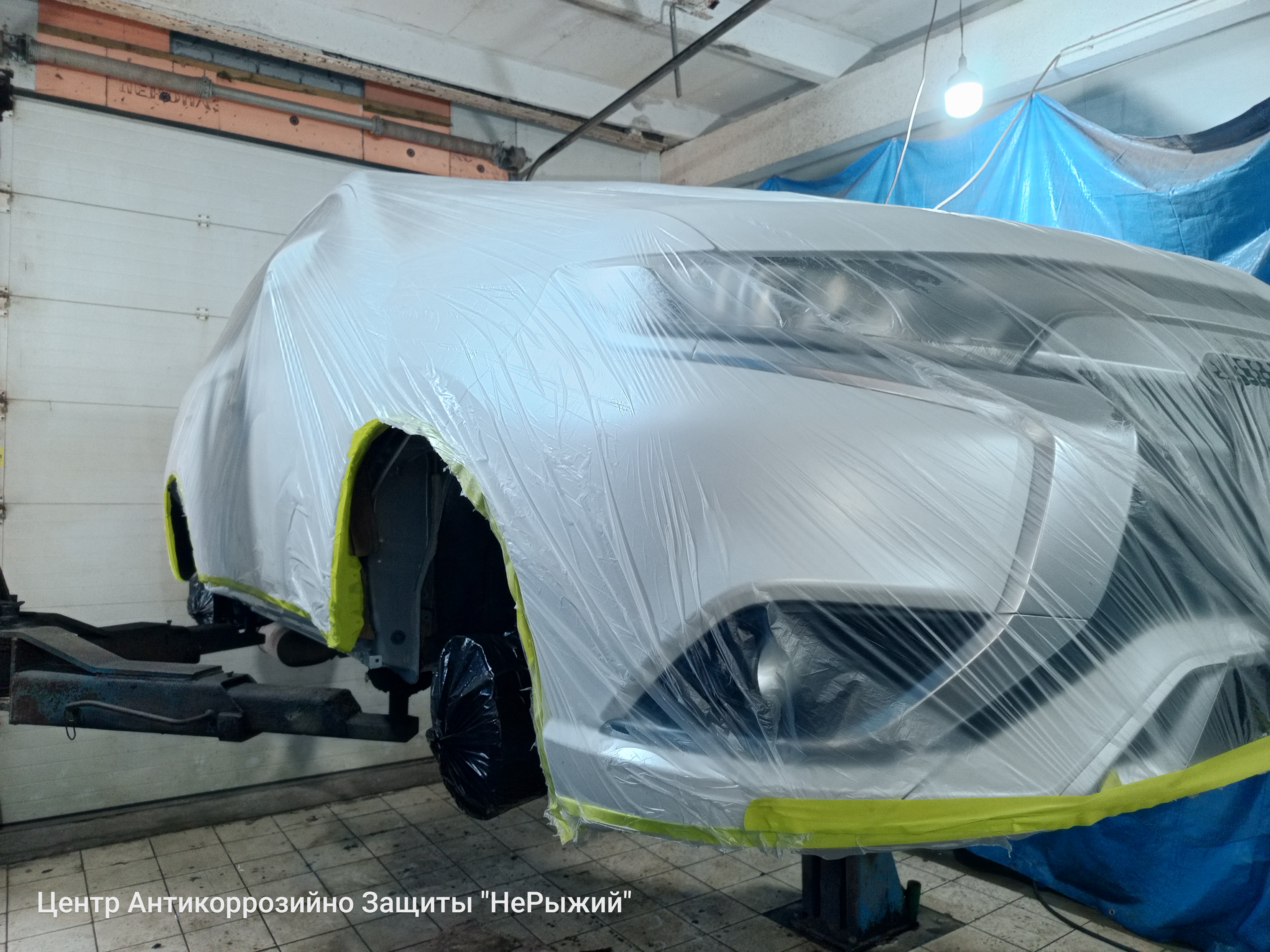 Автомобиль Mitsubishi Outlander IV, этап: Оклейка авто. Антикоррозийная обработка в Москве и МО — НеРыжий