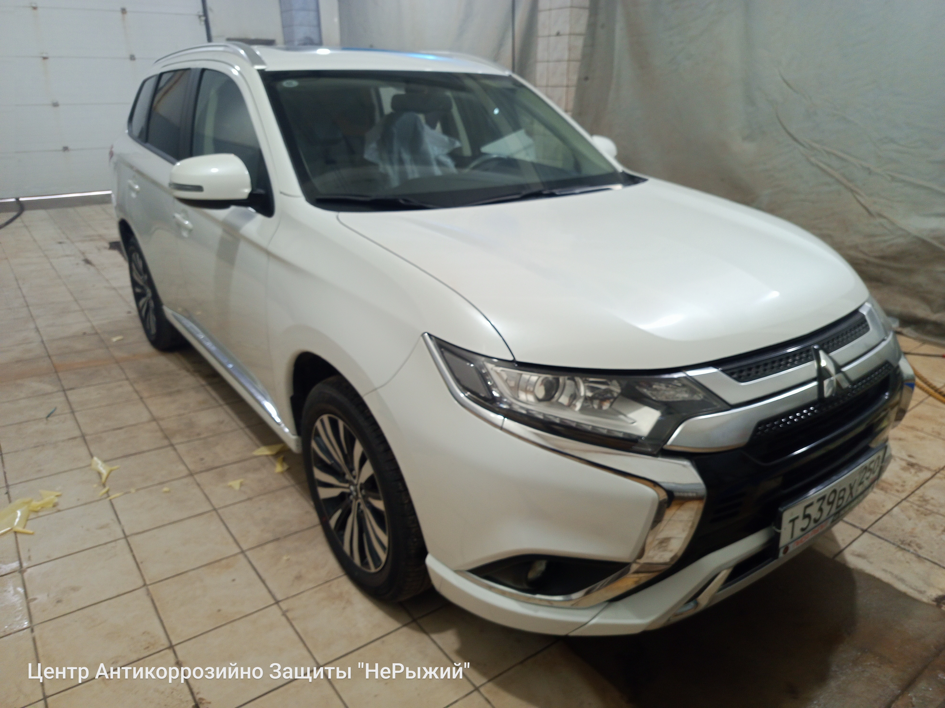 Автомобиль Mitsubishi Outlander IV, этап: Выдача авто. Антикоррозийная обработка в Москве и МО — НеРыжий