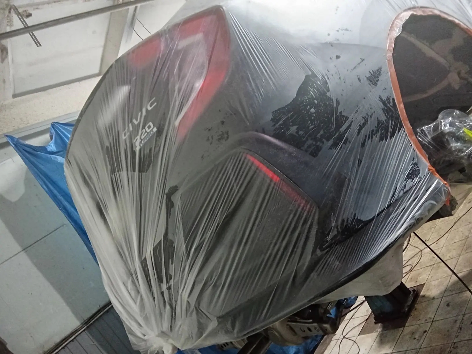 Автомобиль Honda Civic X (FC), этап: Оклейка авто. Антикоррозийная обработка в Москве и МО — НеРыжий