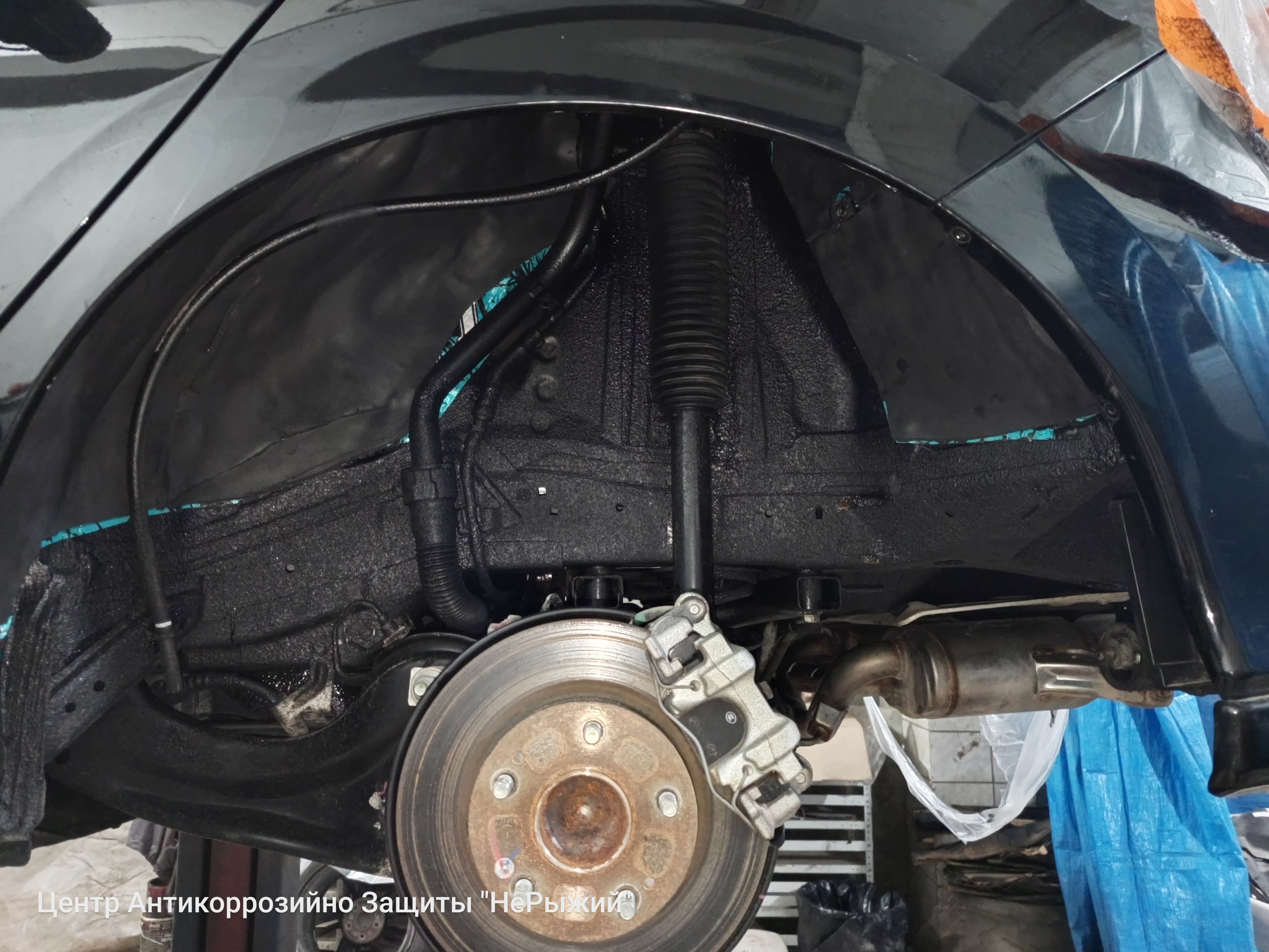 Автомобиль Honda Civic X (FC), этап: Монтаж шумоизоляции. Антикоррозийная обработка в Москве и МО — НеРыжий