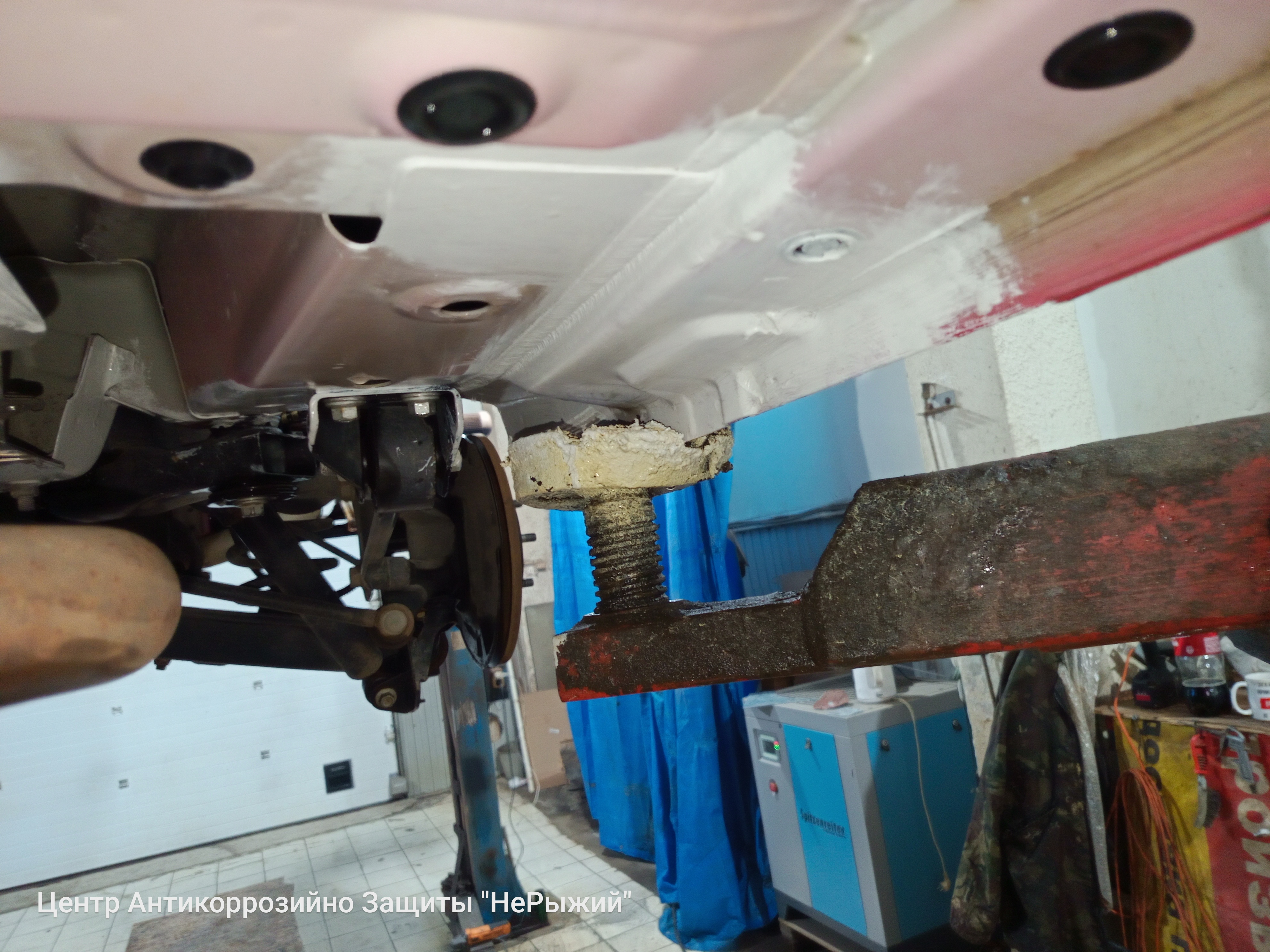 Автомобиль Dongfeng Fengon 5, этап: Грунтование очищенных поверхностей. Антикоррозийная обработка в Москве и МО — НеРыжий