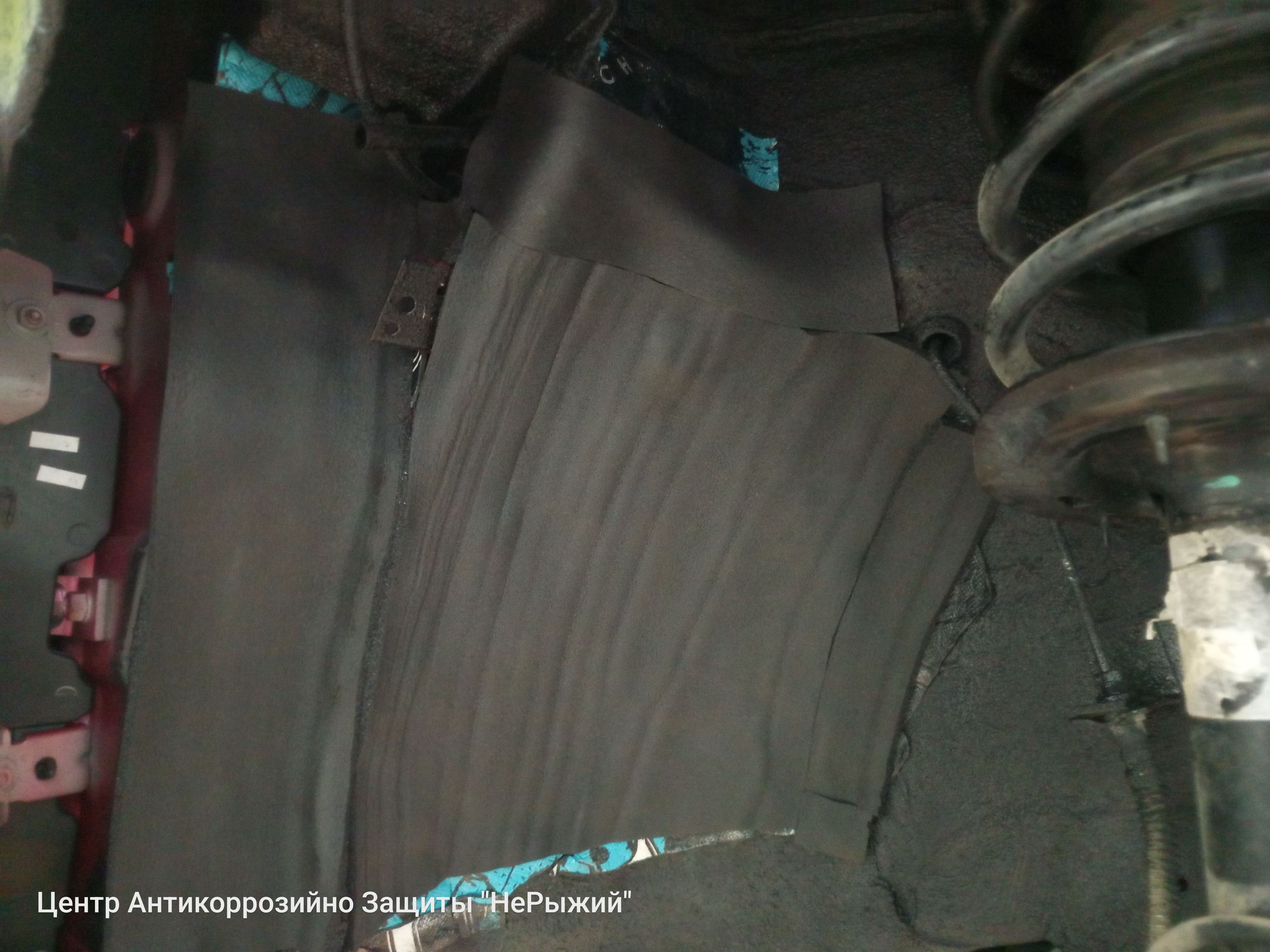 Автомобиль Dongfeng Fengon 5, этап: Монтаж шумоизоляции. Антикоррозийная обработка в Москве и МО — НеРыжий
