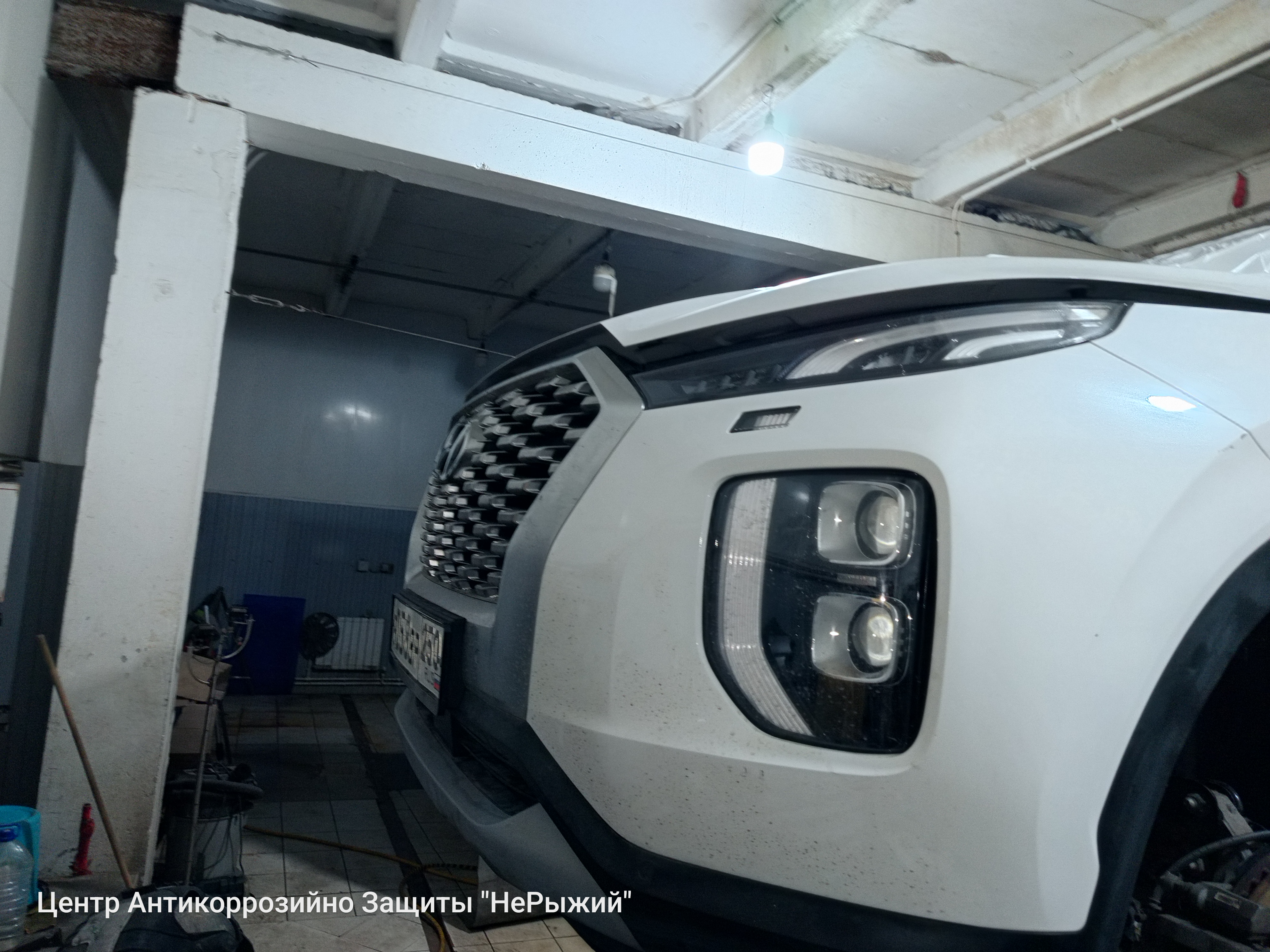 Автомобиль Hyundai Palisade, этап: Распыляемый герметик. Антикоррозийная обработка в Москве и МО — НеРыжий
