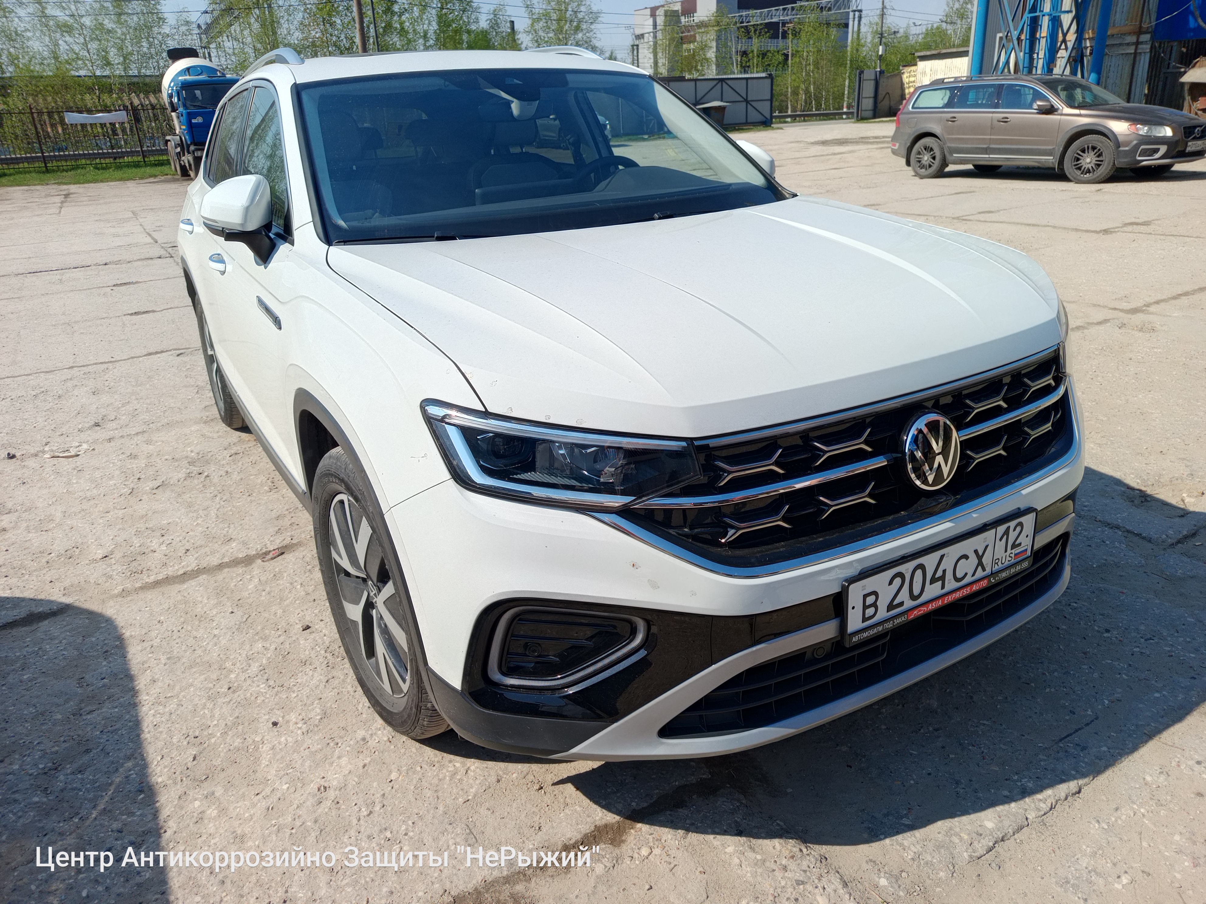 Автомобиль Volkswagen Tayron, этап: Приемка автомобиля. Антикоррозийная обработка в Москве и МО — НеРыжий