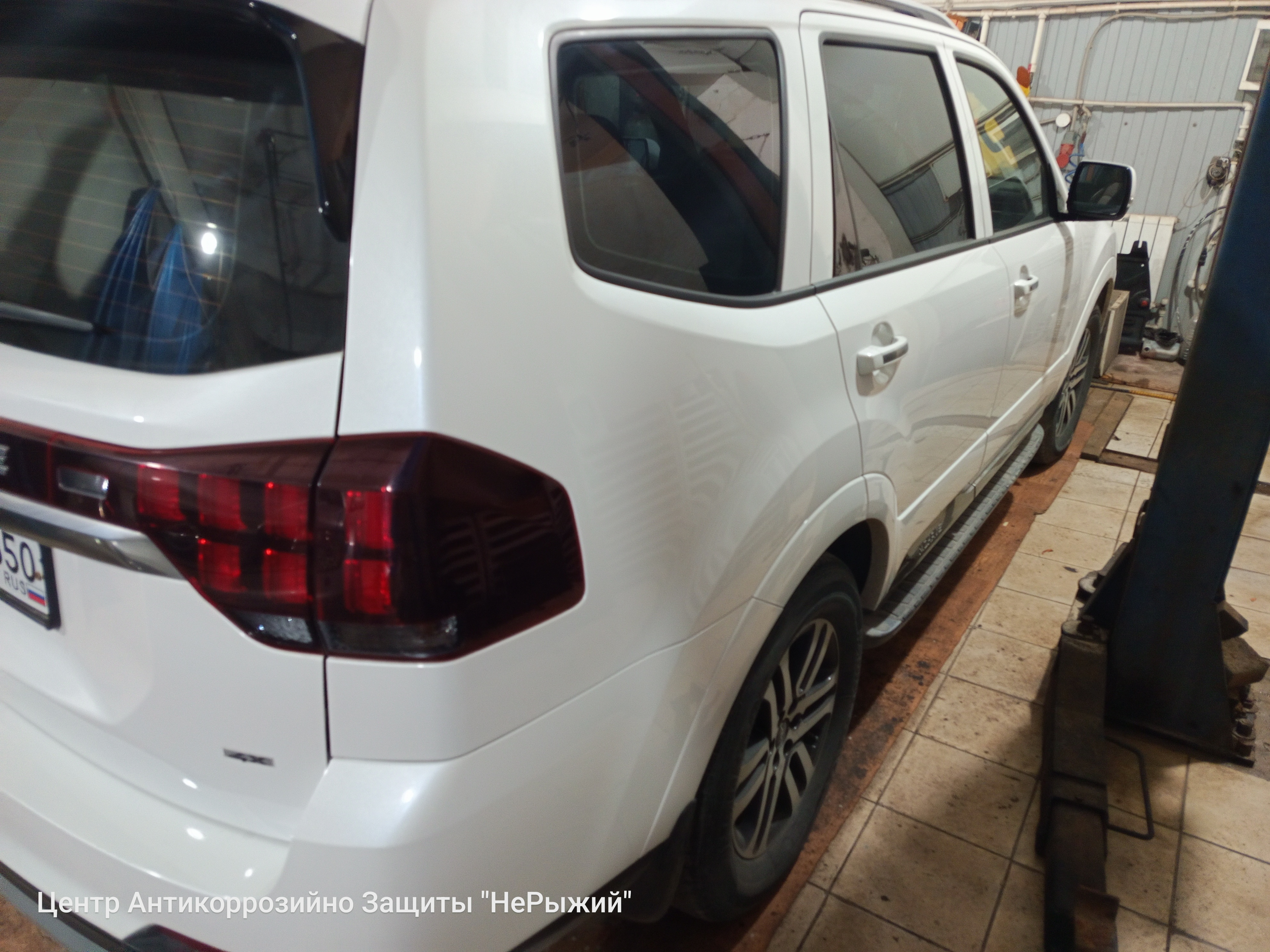 Автомобиль Kia Mohave II, этап: Приемка автомобиля. Антикоррозийная обработка в Москве и МО — НеРыжий