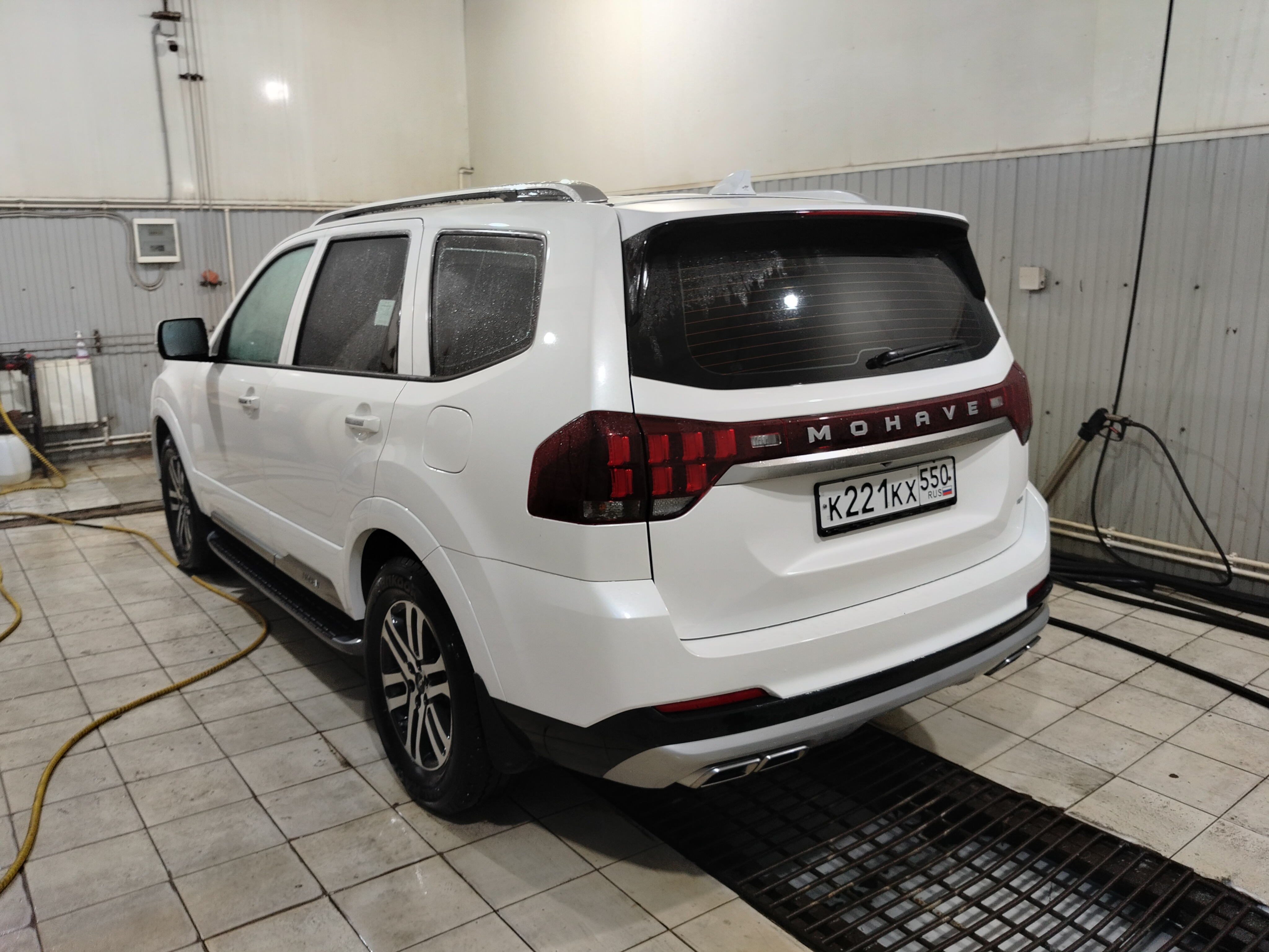 Автомобиль Kia Mohave II, этап: Техническая мойка кузова. Антикоррозийная обработка в Москве и МО — НеРыжий