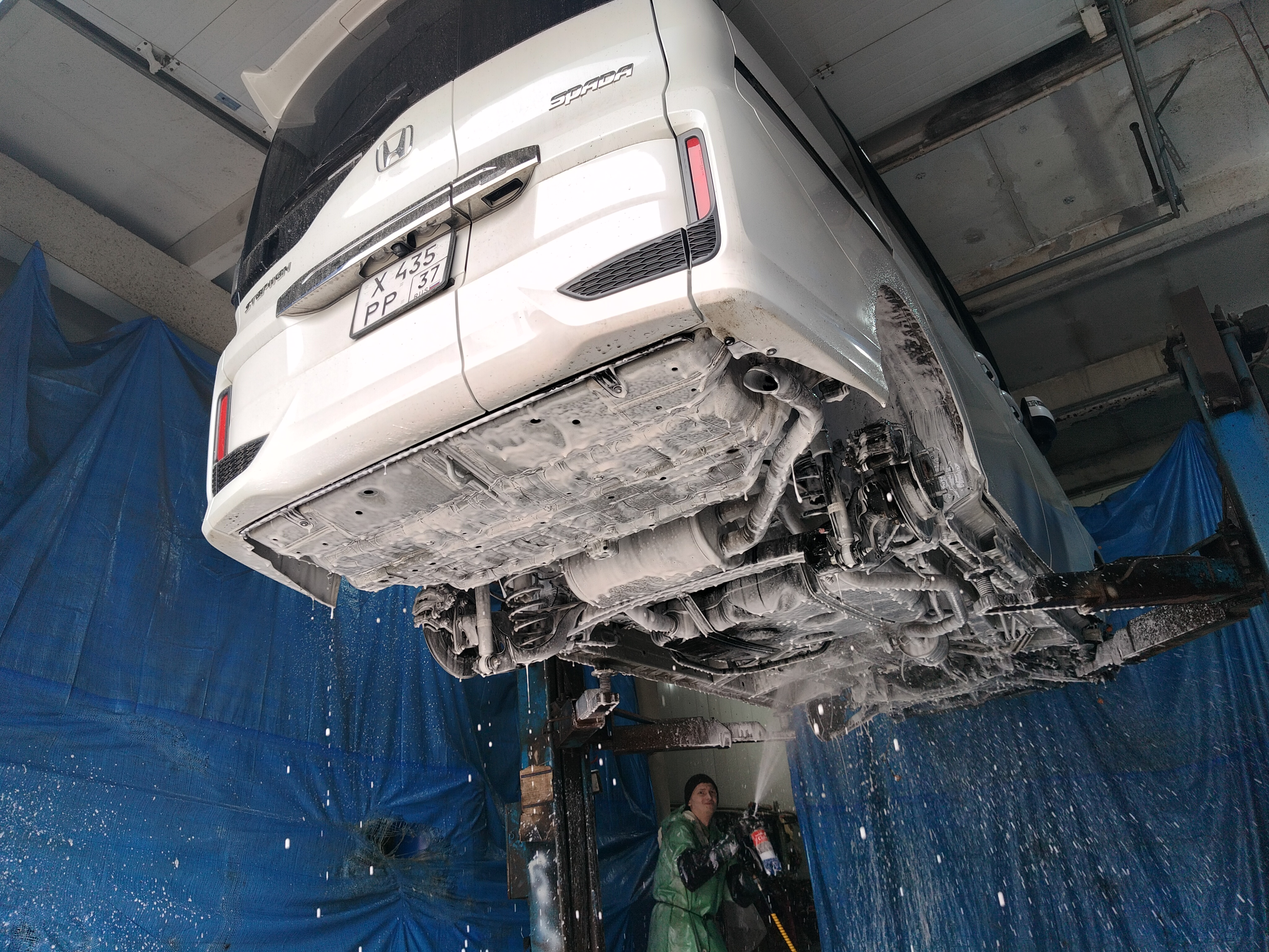 Автомобиль Honda Stepwgn VI (RP6-8), этап: Мойка автомобиля. Антикоррозийная обработка в Москве и МО — НеРыжий
