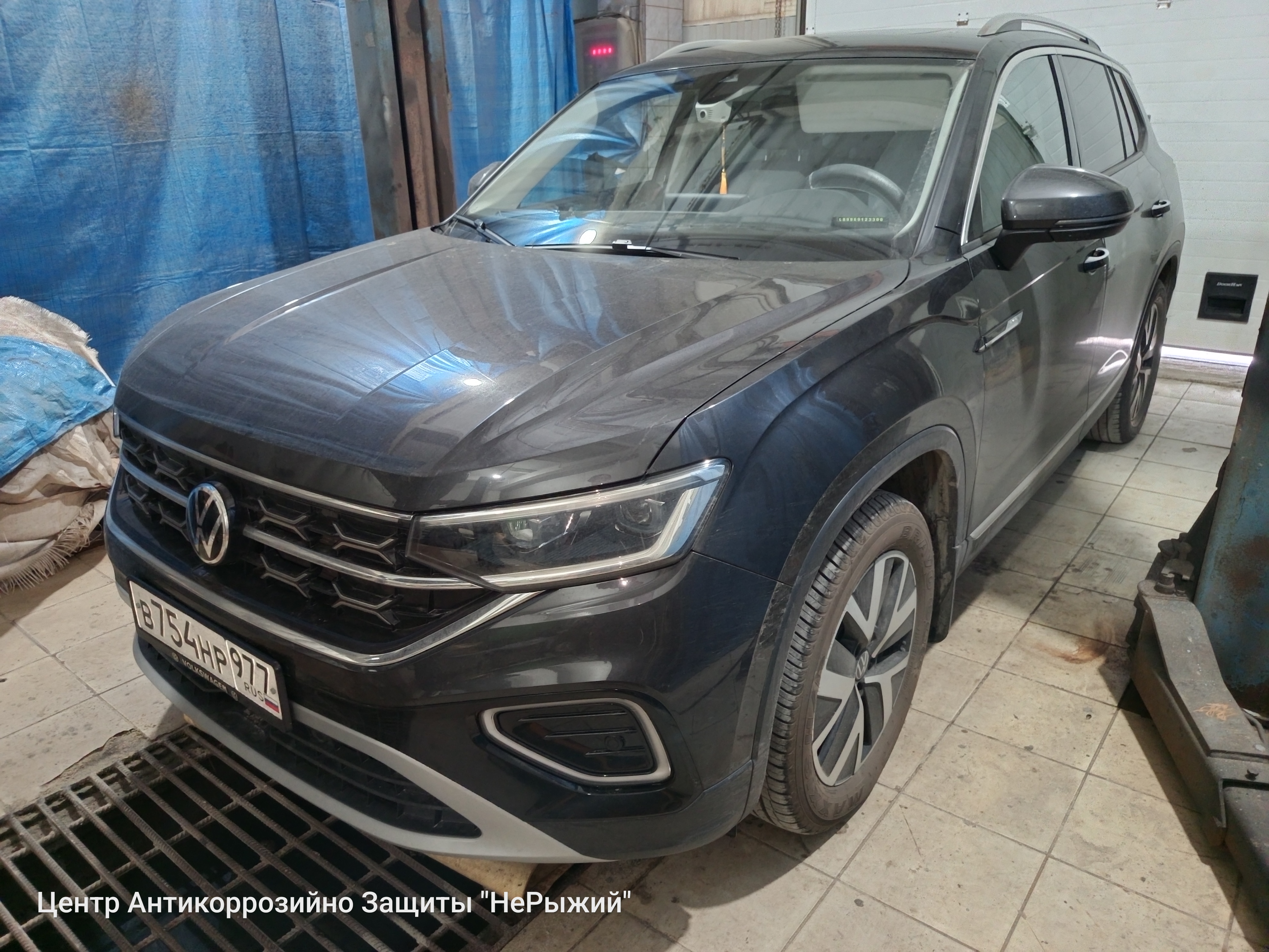 Автомобиль Volkswagen Tayron, этап: Приемка автомобиля. Антикоррозийная обработка в Москве и МО — НеРыжий