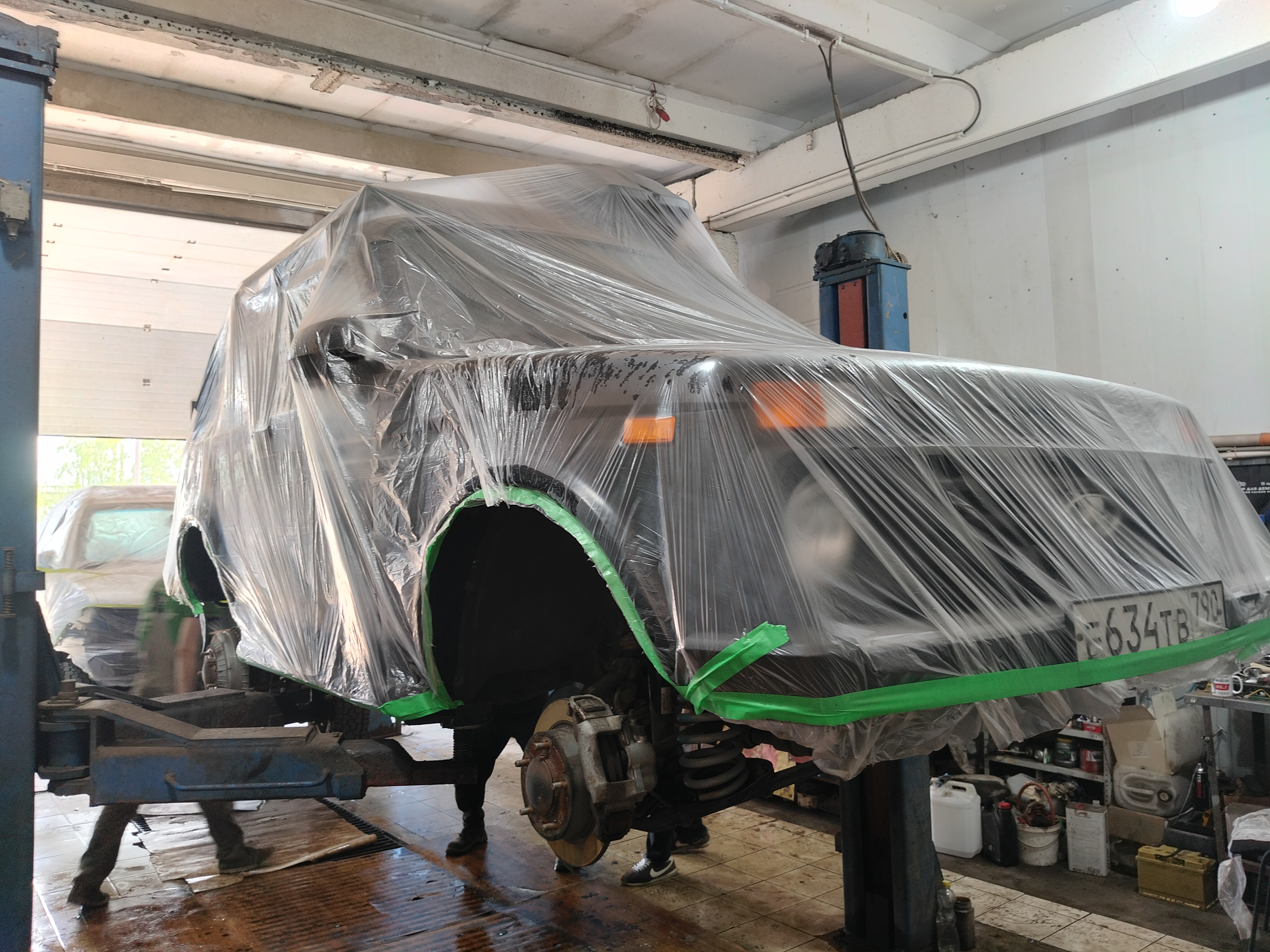 Автомобиль VAZ 4x4 Urban, этап: Оклейка авто. Антикоррозийная обработка в Москве и МО — НеРыжий