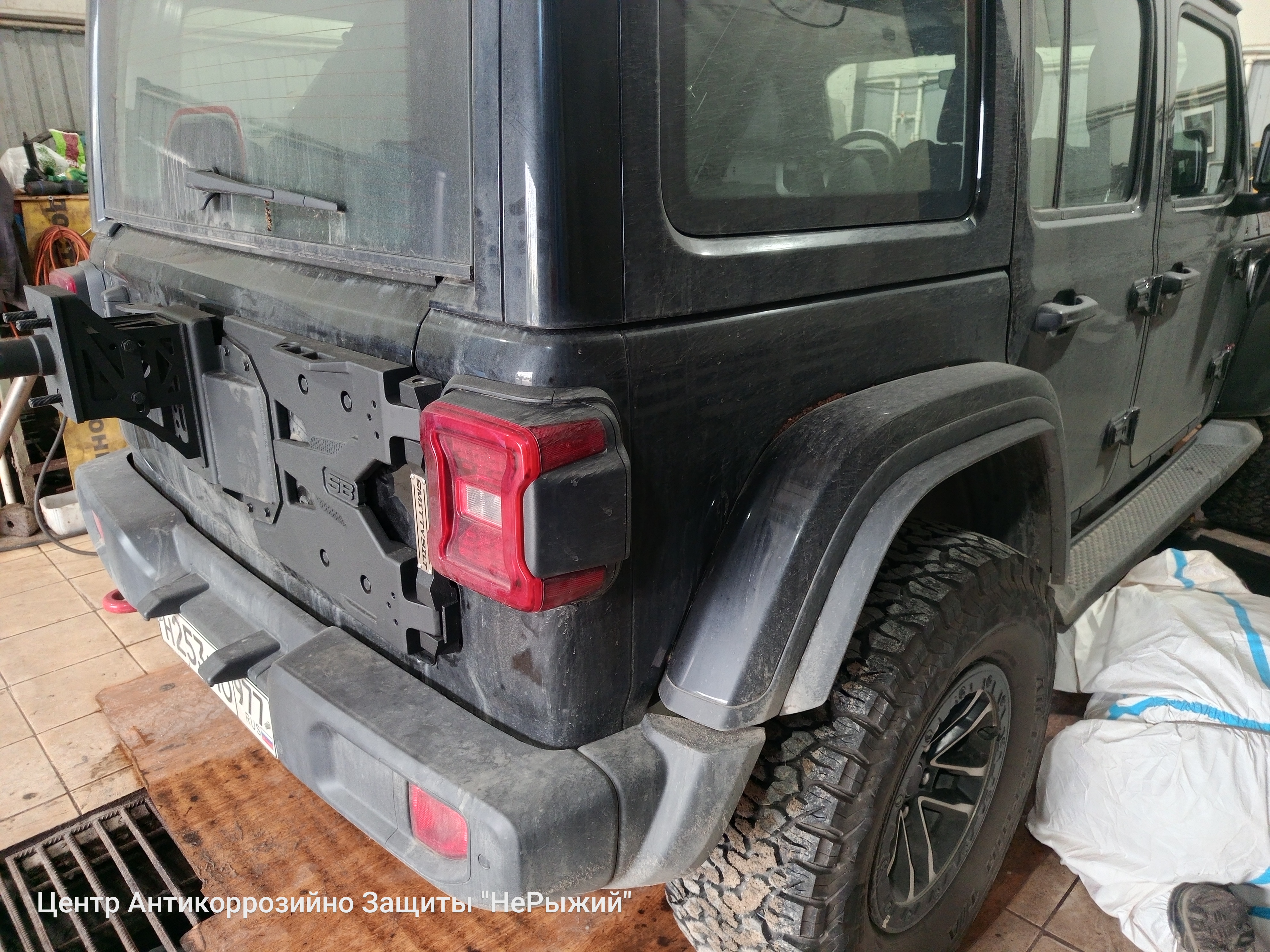 Автомобиль Jeep Wrangler IV (JL), этап: Приемка автомобиля. Антикоррозийная обработка в Москве и МО — НеРыжий
