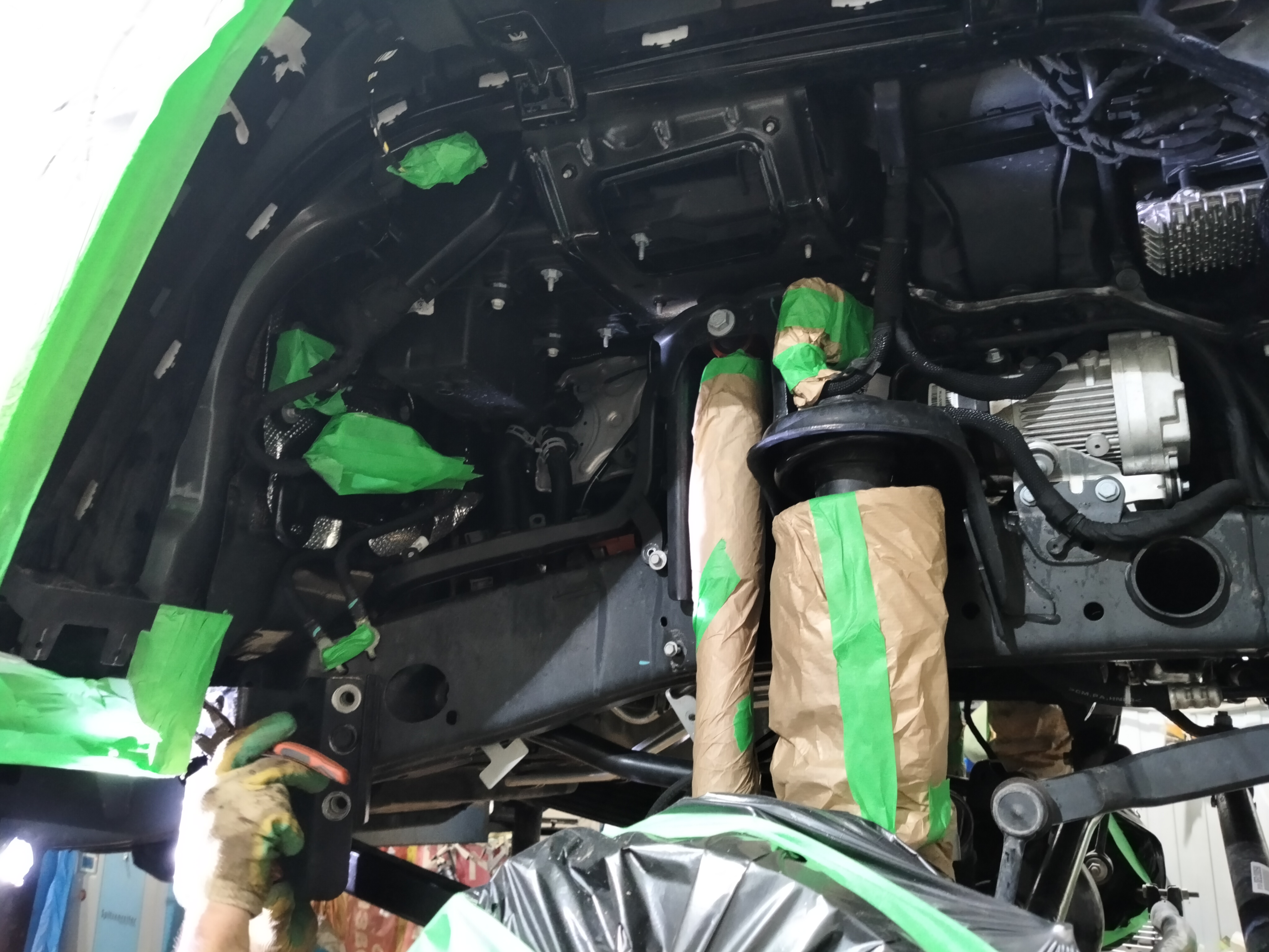 Автомобиль Jeep Wrangler IV (JL), этап: Оклейка авто. Антикоррозийная обработка в Москве и МО — НеРыжий