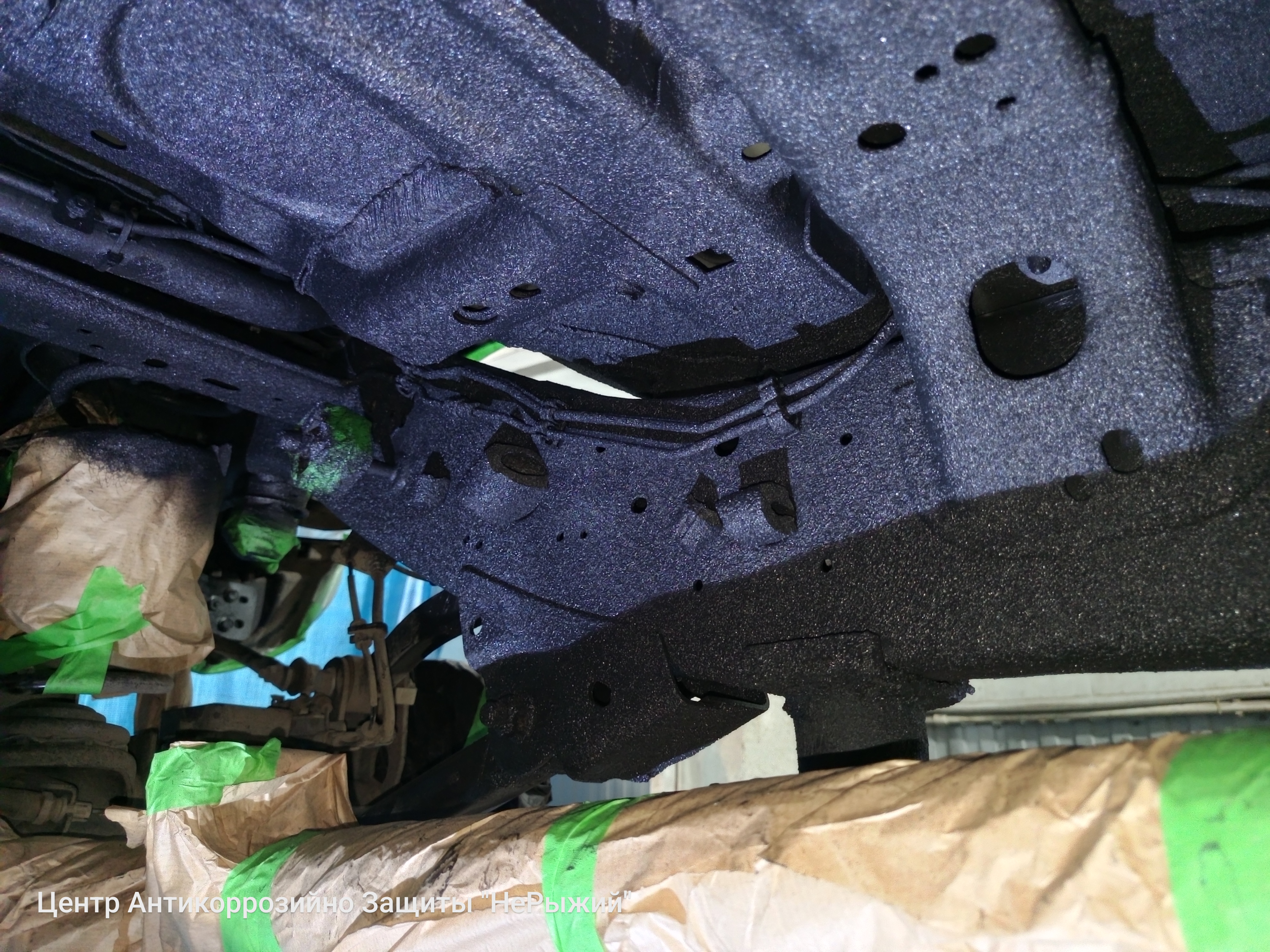 Автомобиль Jeep Wrangler IV (JL), этап: Распыляемый герметик. Антикоррозийная обработка в Москве и МО — НеРыжий