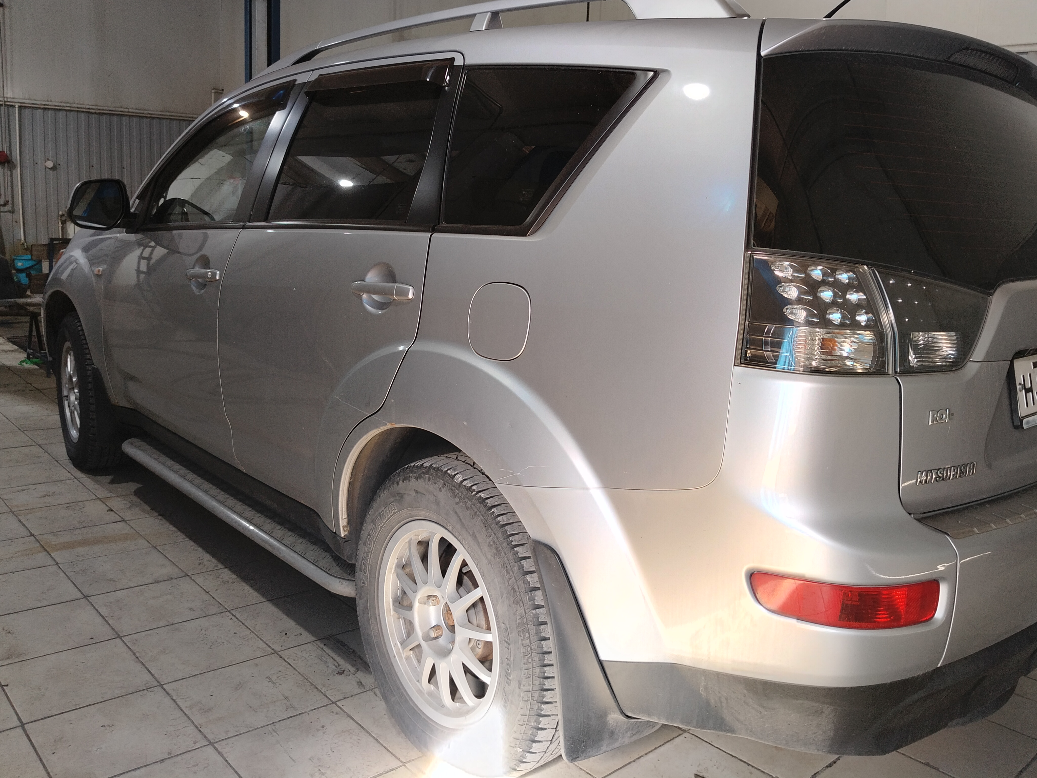 Автомобиль Mitsubishi Outlander XL, этап: Приемка автомобиля. Антикоррозийная обработка в Москве и МО — НеРыжий