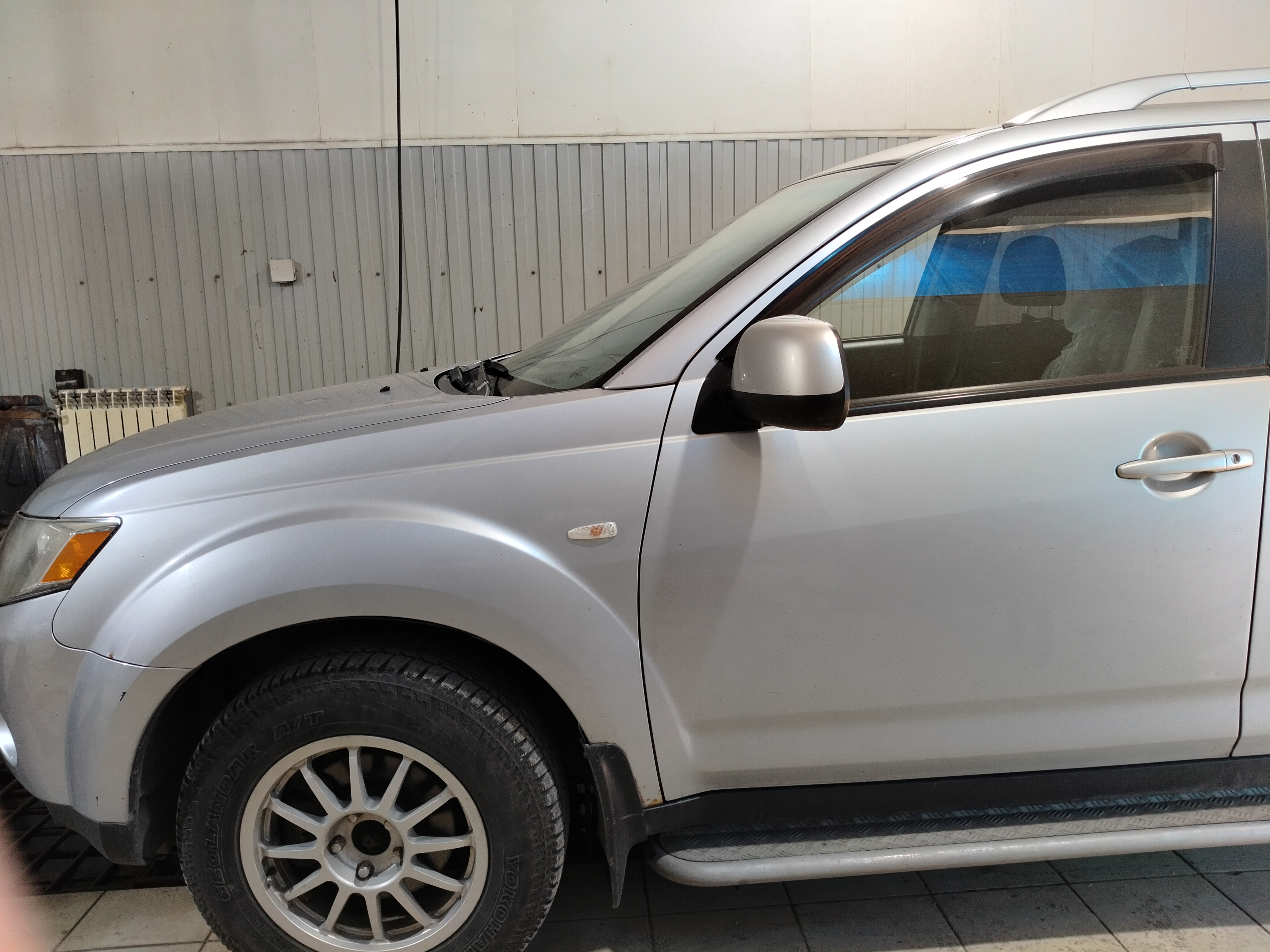 Автомобиль Mitsubishi Outlander XL, этап: Приемка автомобиля. Антикоррозийная обработка в Москве и МО — НеРыжий