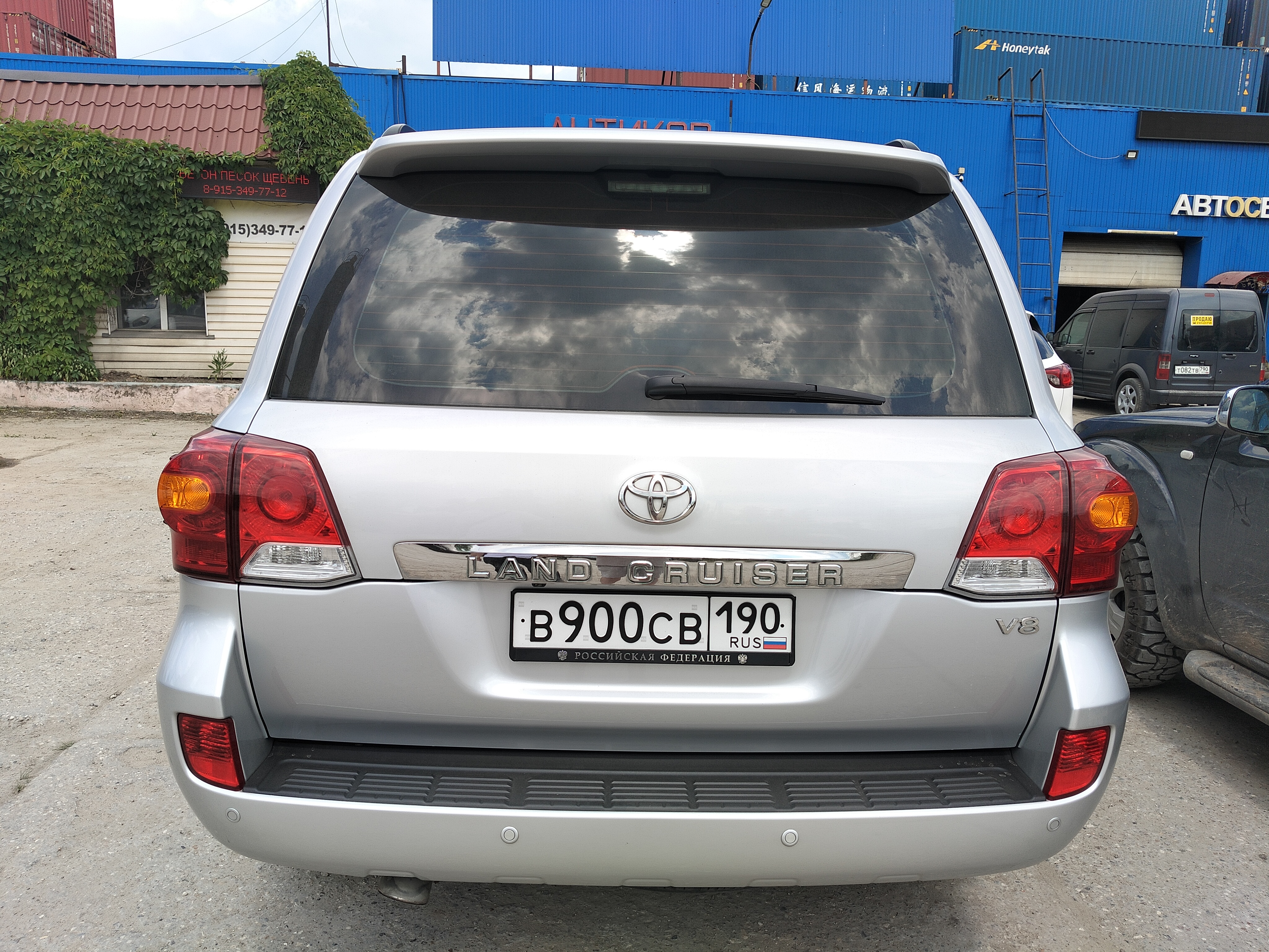 Автомобиль Toyota Land Cruiser 200, этап: Приемка автомобиля. Антикоррозийная обработка в Москве и МО — НеРыжий
