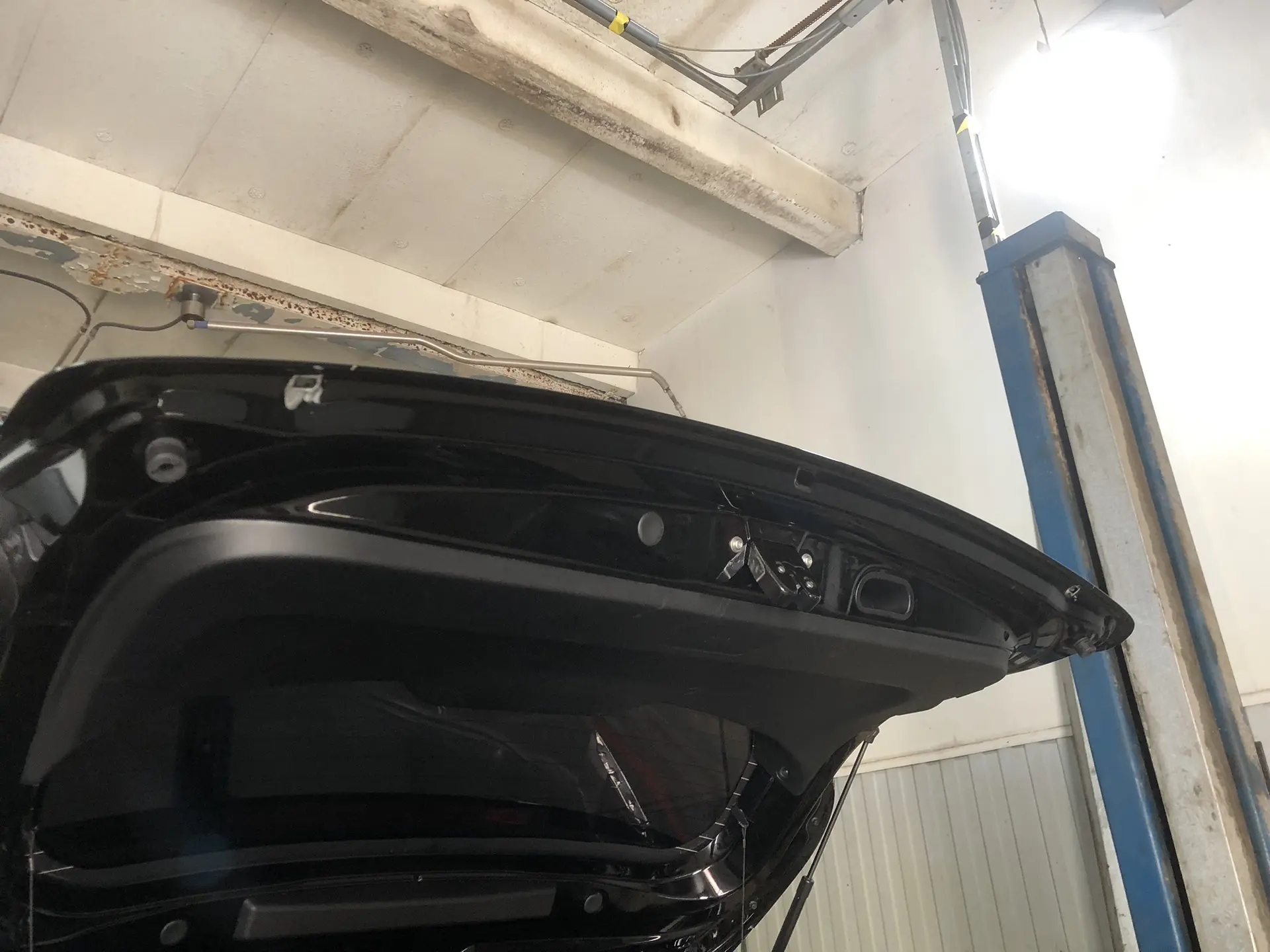Автомобиль Haval Jolion, этап: Обработка скрытых полостей.. Антикоррозийная обработка в Москве и МО — НеРыжий