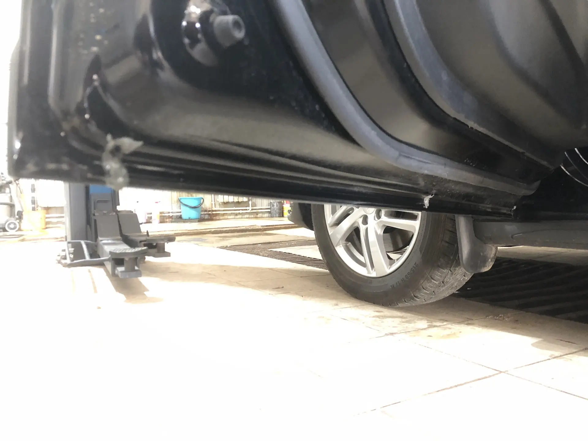 Автомобиль Haval Jolion, этап: Обработка скрытых полостей.. Антикоррозийная обработка в Москве и МО — НеРыжий