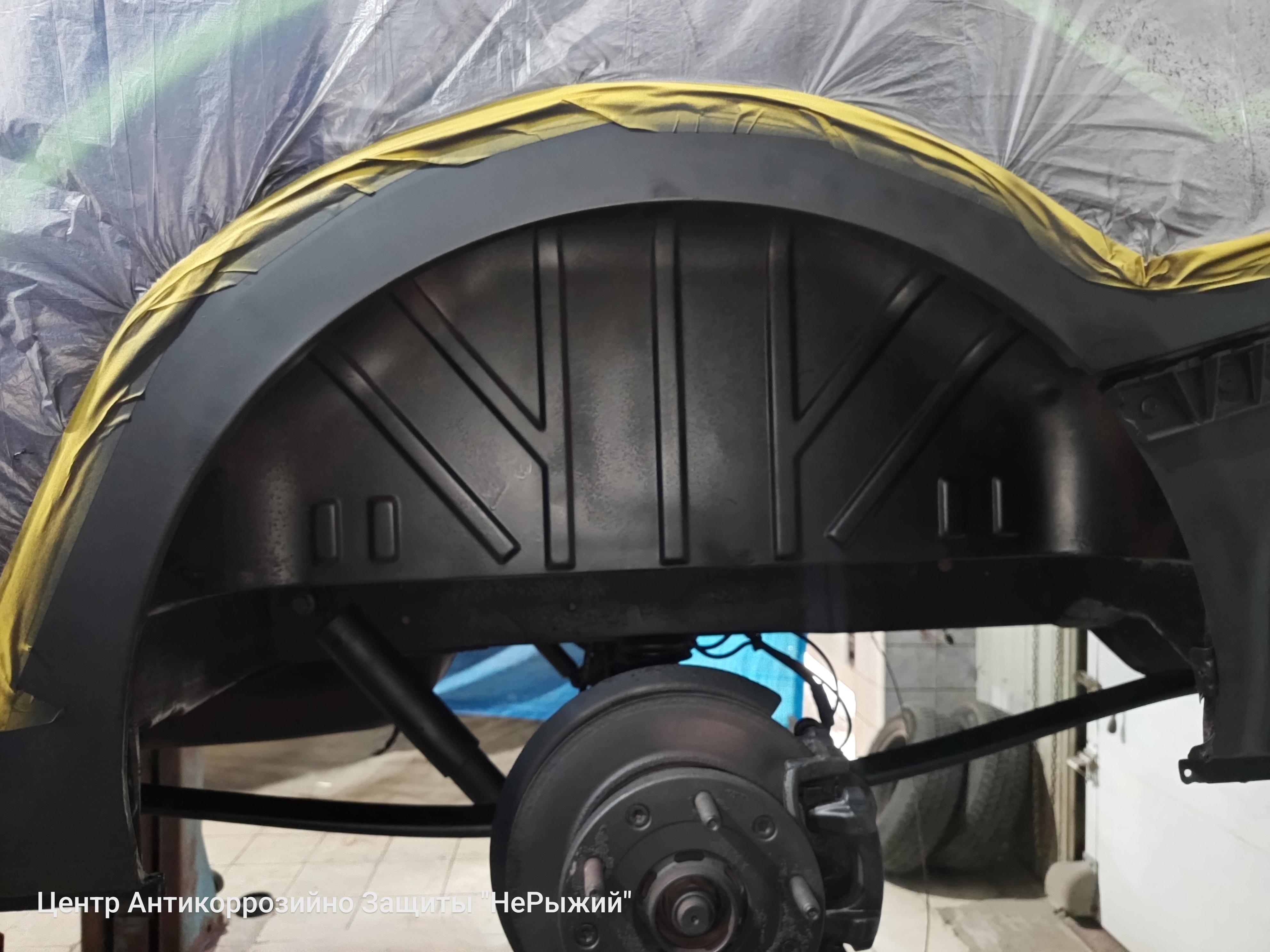 Автомобиль Ford Transit IV, этап: Грунтование очищенных поверхностей. Антикоррозийная обработка в Москве и МО — НеРыжий