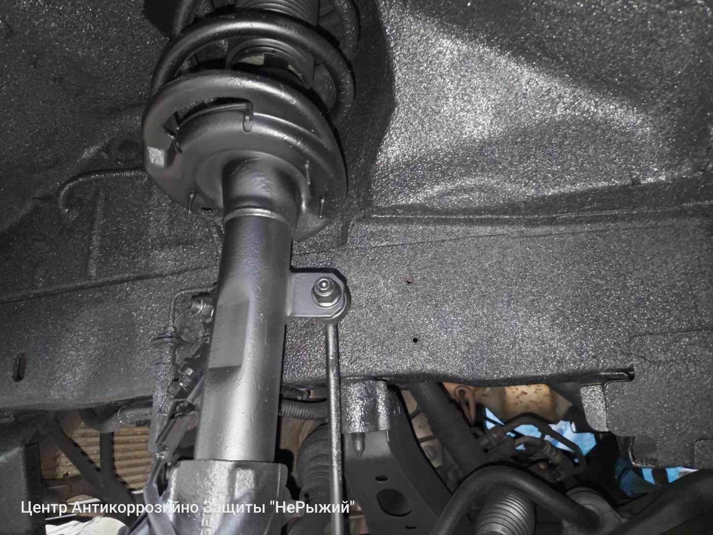 Автомобиль Ford Transit IV, этап: Распыляемый герметик. Антикоррозийная обработка в Москве и МО — НеРыжий