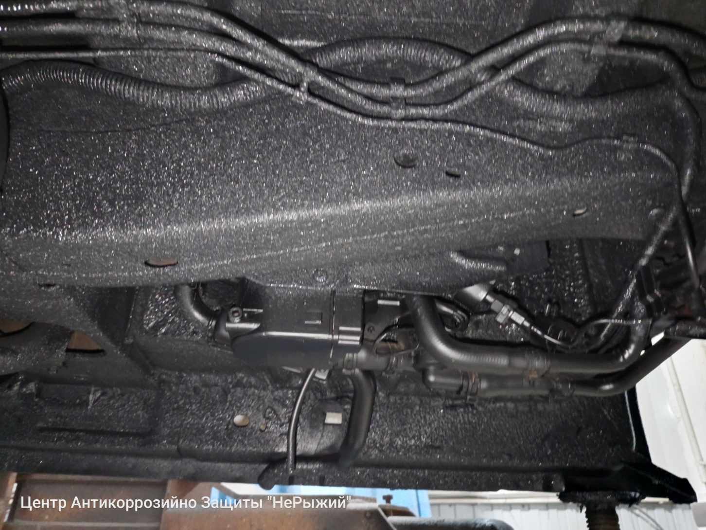 Автомобиль Ford Transit IV, этап: Распыляемый герметик. Антикоррозийная обработка в Москве и МО — НеРыжий