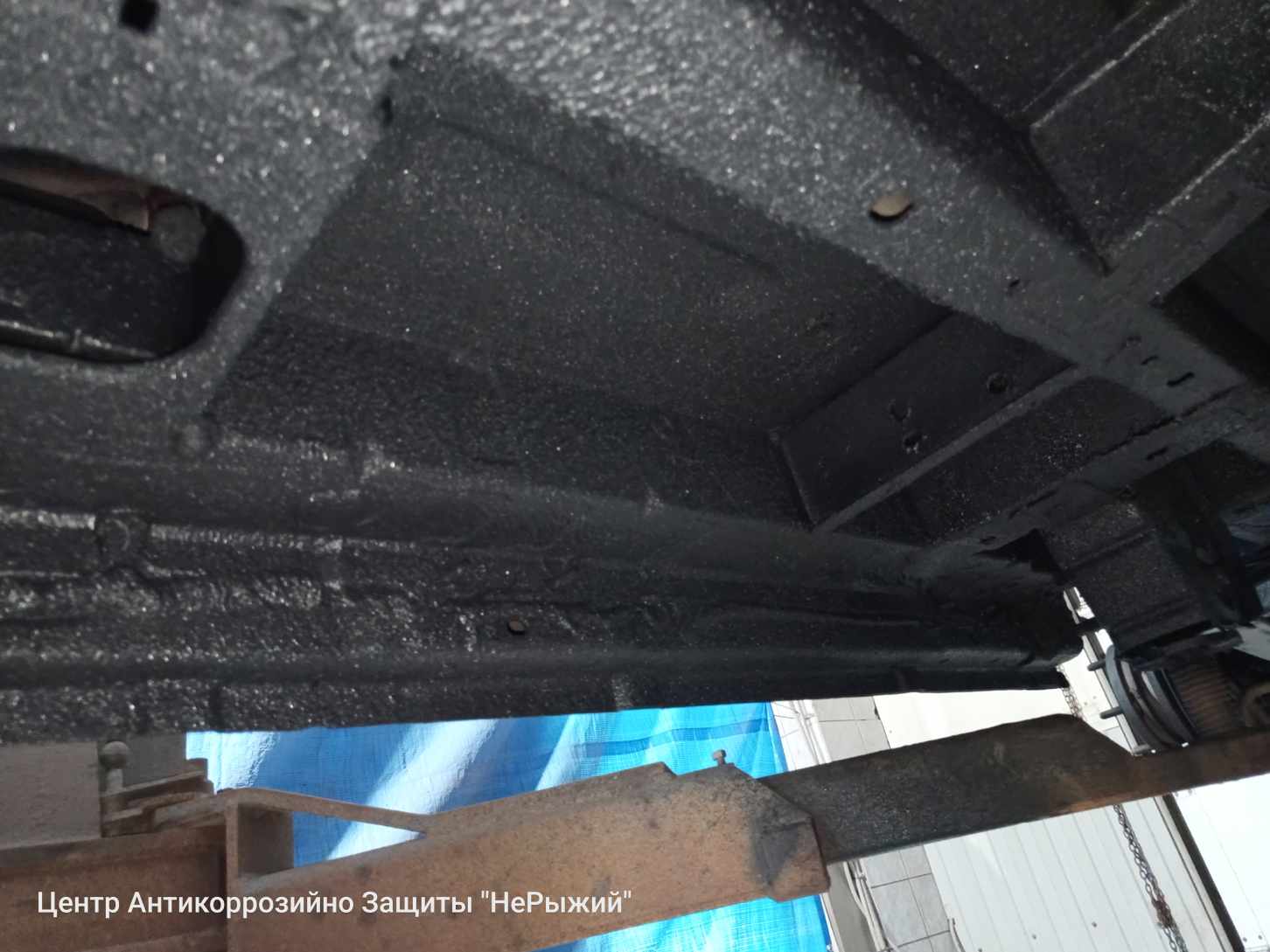 Автомобиль Ford Transit IV, этап: Распыляемый герметик. Антикоррозийная обработка в Москве и МО — НеРыжий