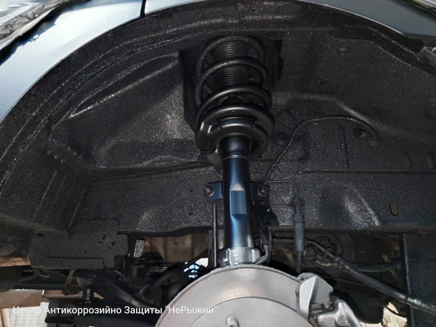 Автомобиль Ford Transit IV, этап: Распыляемый герметик. Антикоррозийная обработка в Москве и МО — НеРыжий