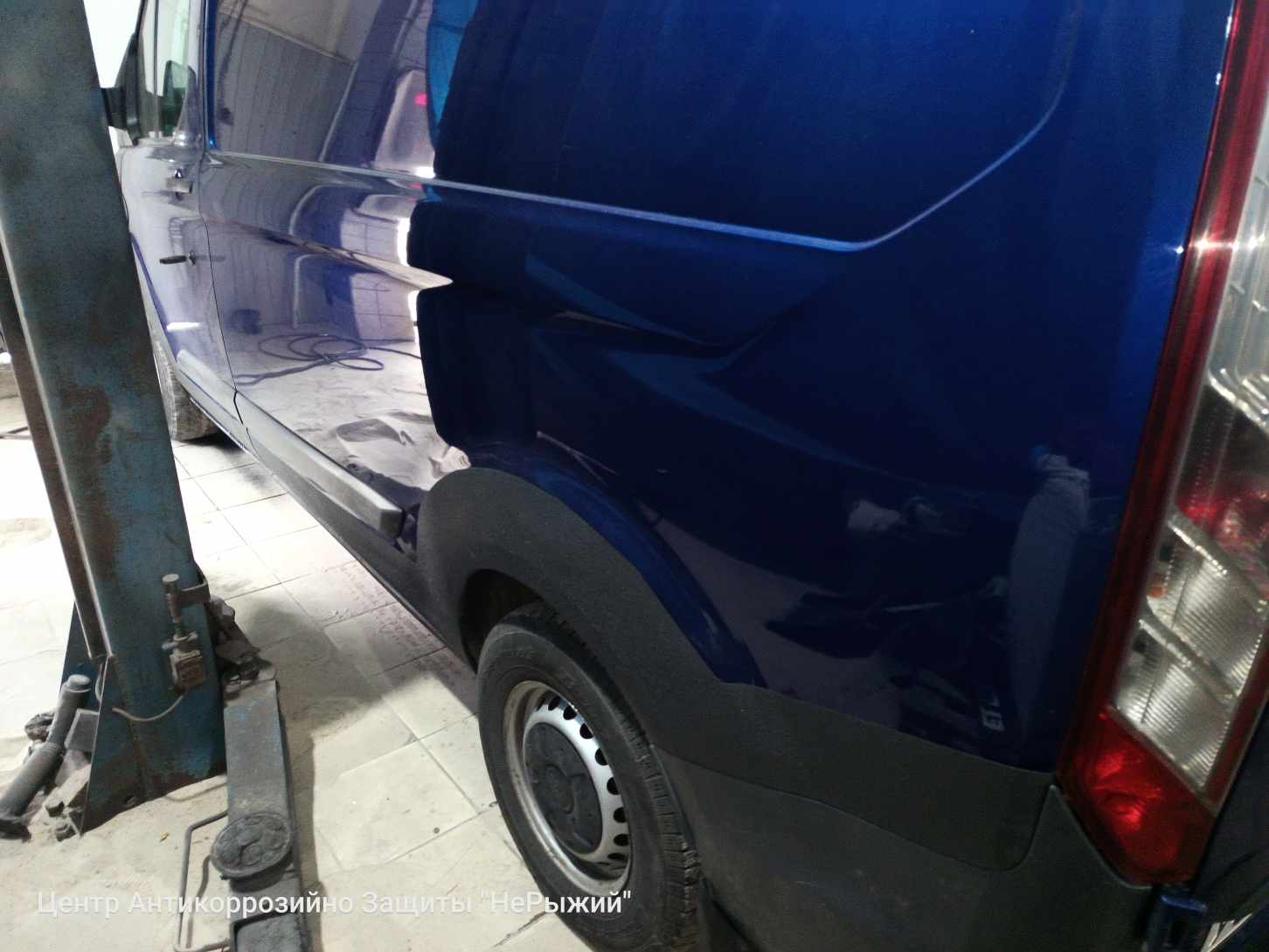 Автомобиль Ford Transit IV, этап: Сборка авто. Антикоррозийная обработка в Москве и МО — НеРыжий