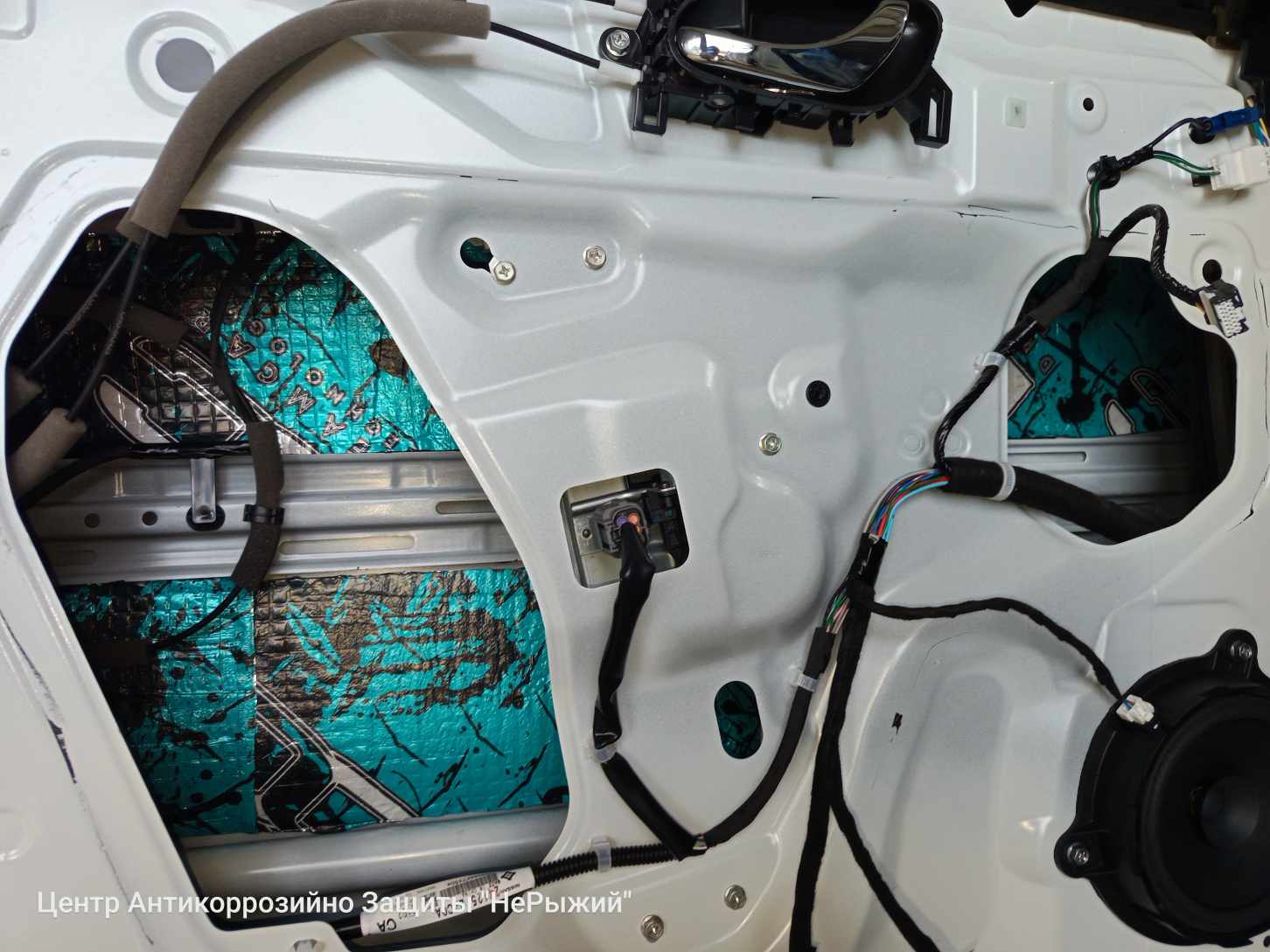 Автомобиль Nissan Qashqai III (J12), этап: Монтаж виброизоляции. Антикоррозийная обработка в Москве и МО — НеРыжий